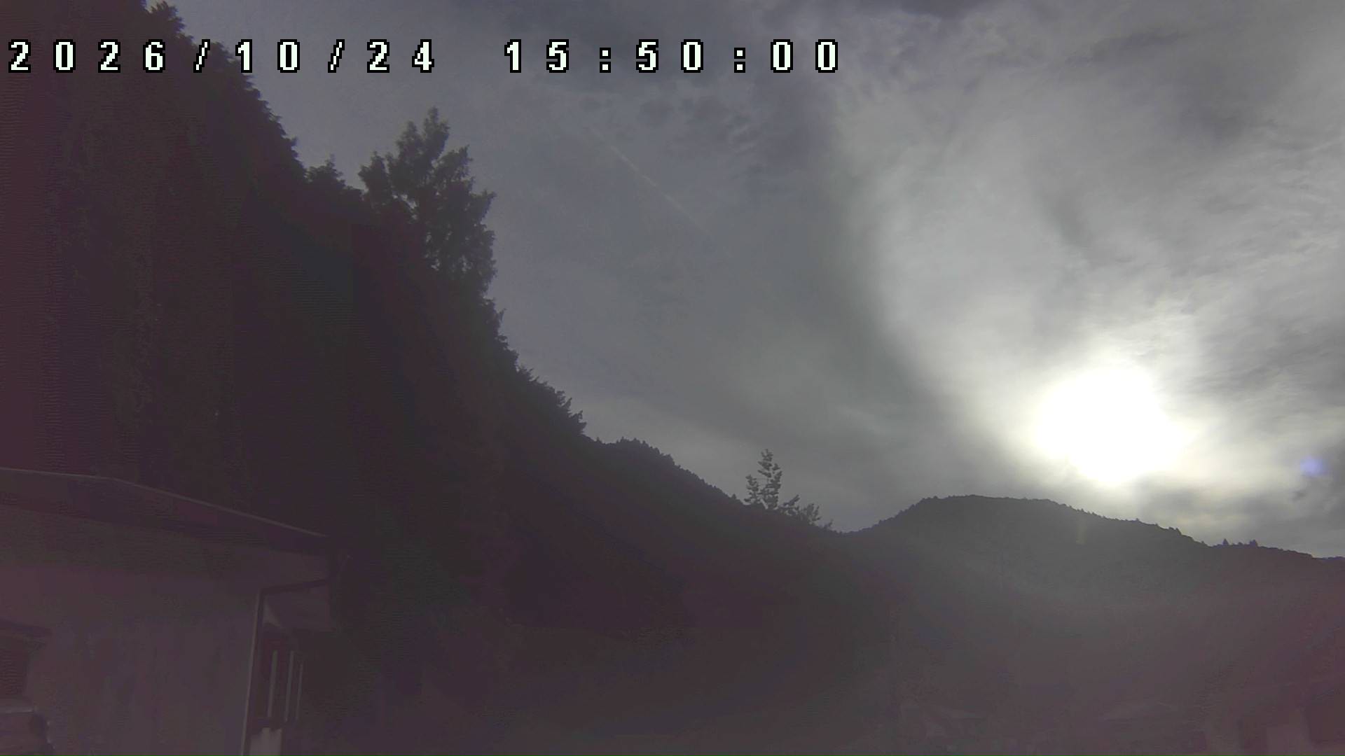 2026年10月24日 15:50ごろの金剛山登山口周辺の空
