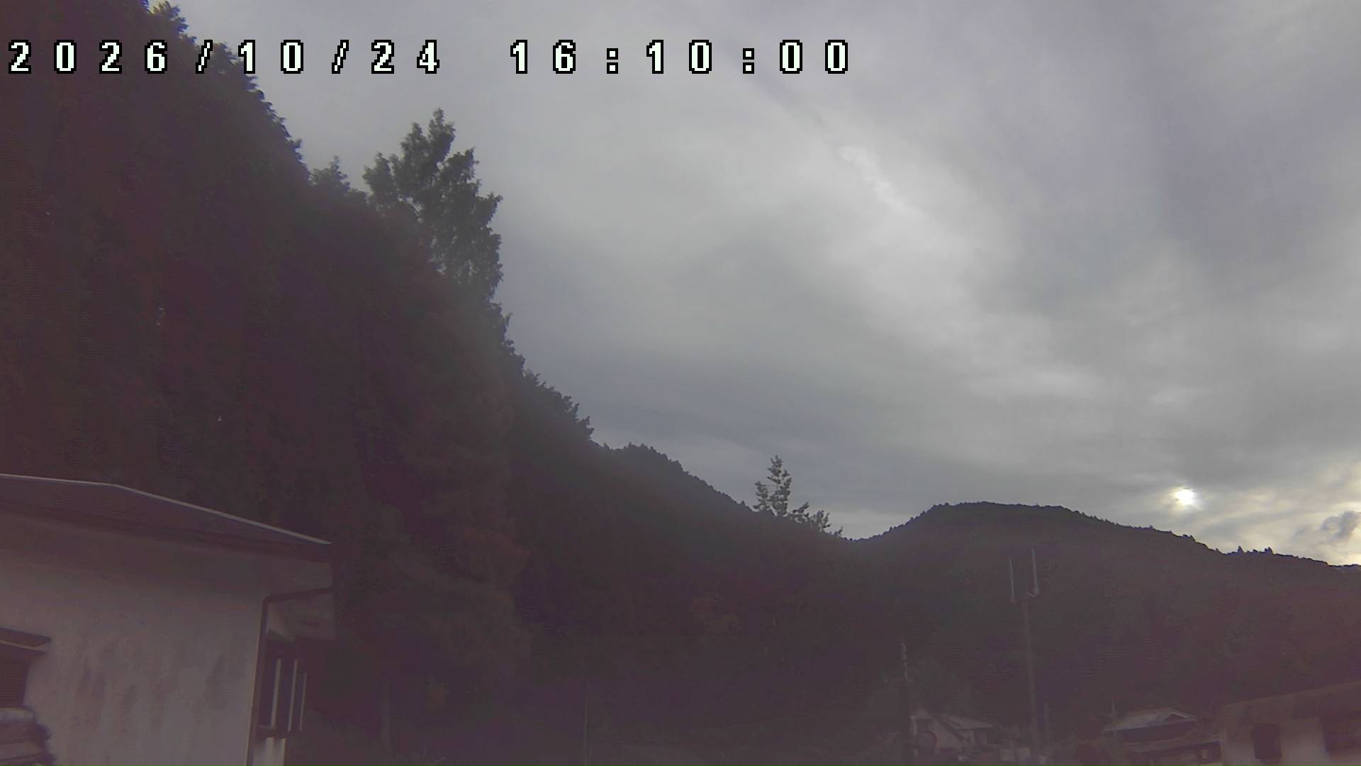 2026年10月24日 16:10ごろの金剛山登山口周辺の空