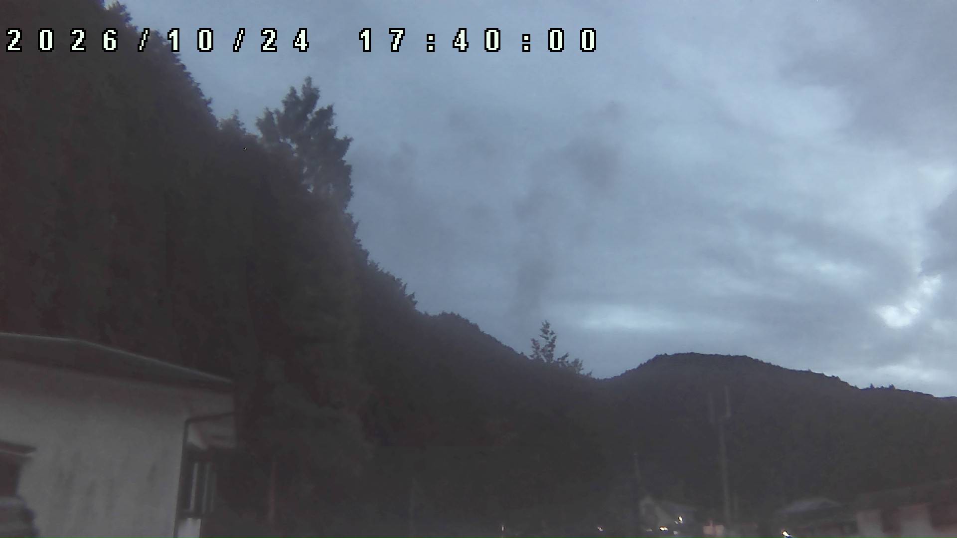 2026年10月24日 17:40ごろの金剛山登山口周辺の空