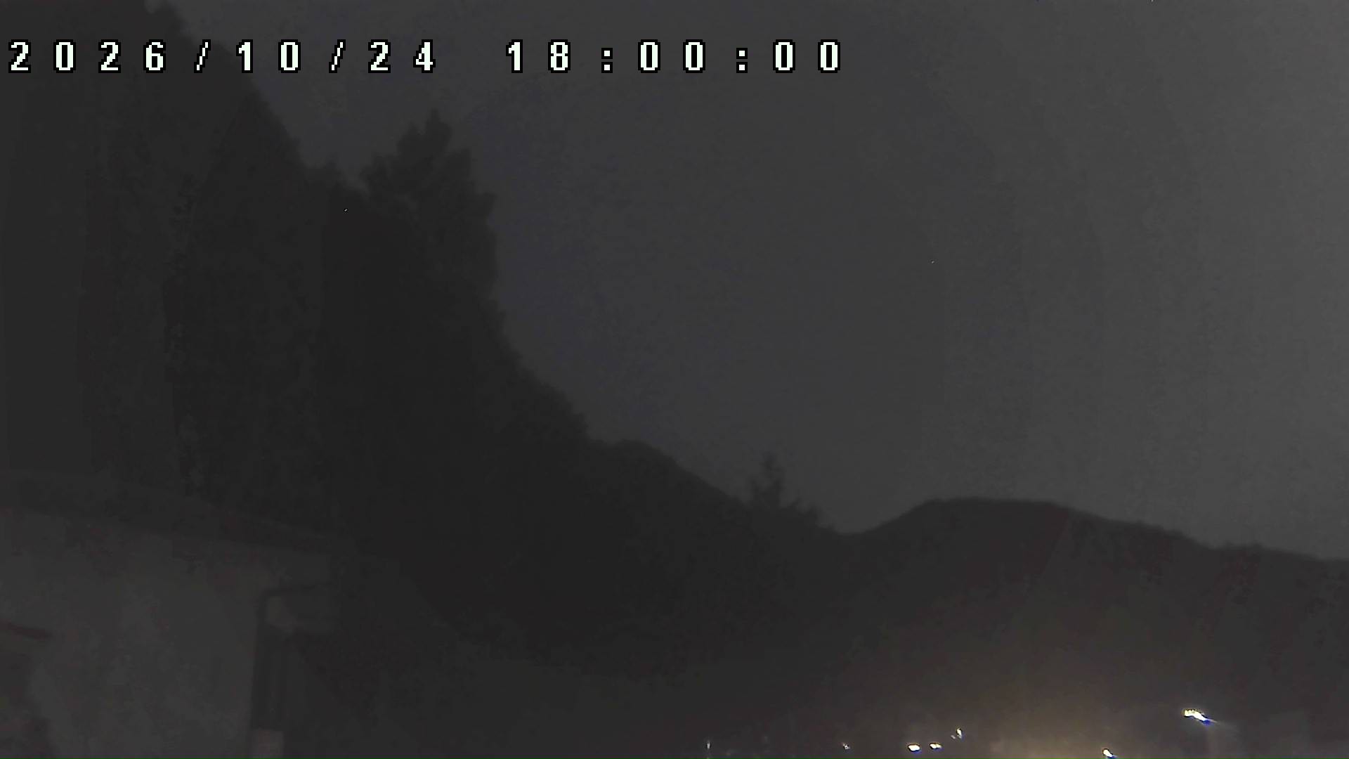 2026年10月24日 18:00ごろの金剛山登山口周辺の空