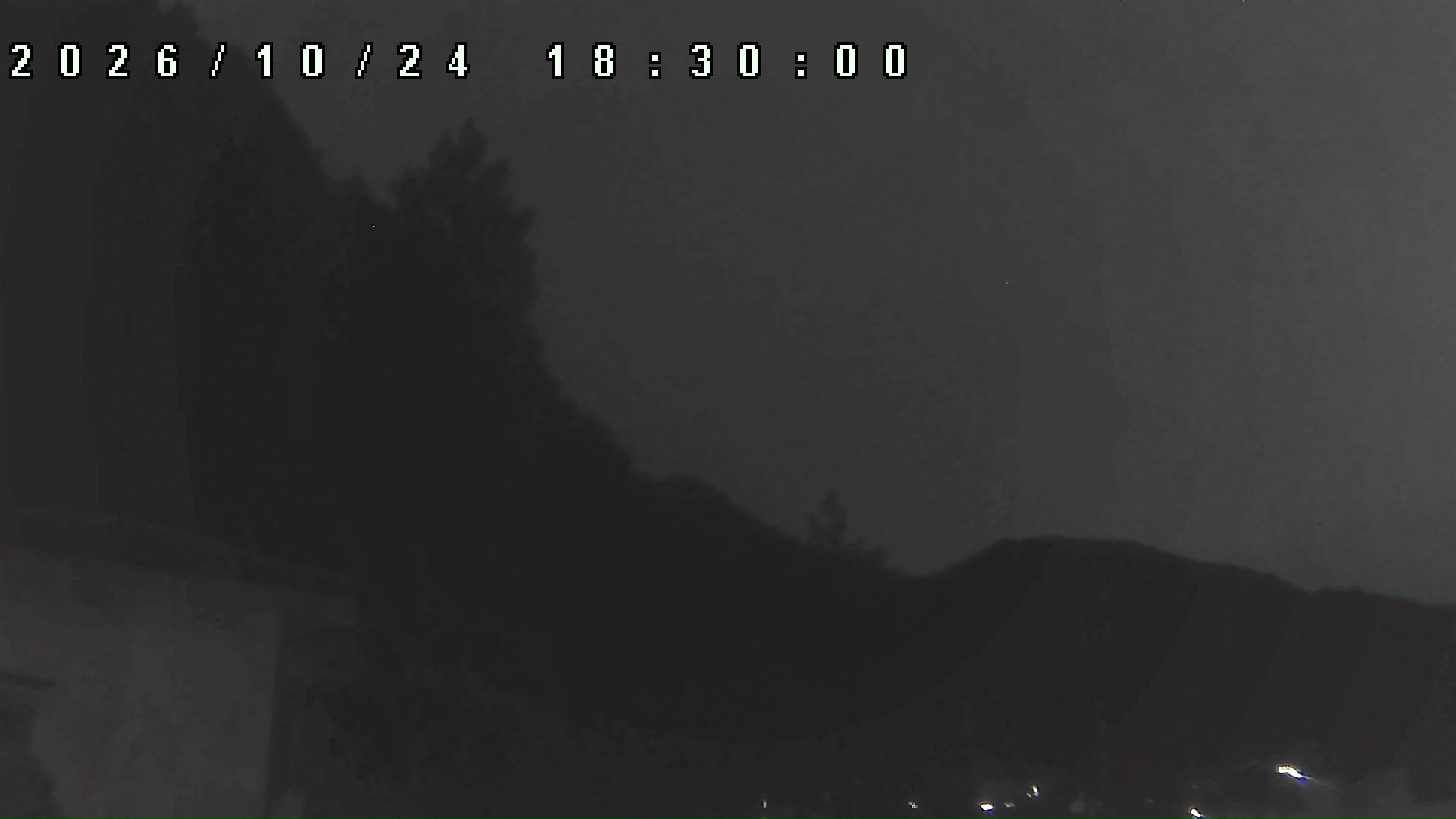 2026年10月24日 18:30ごろの金剛山登山口周辺の空