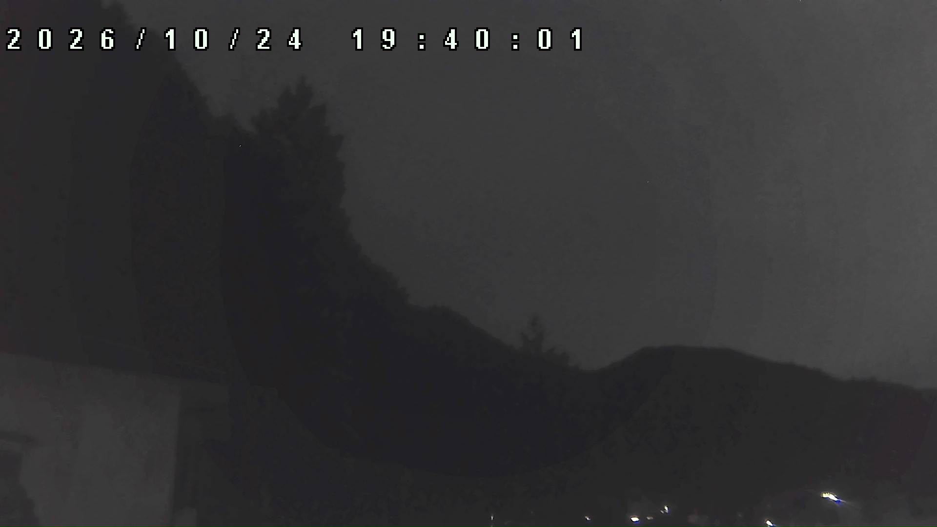 2026年10月24日 19:40ごろの金剛山登山口周辺の空