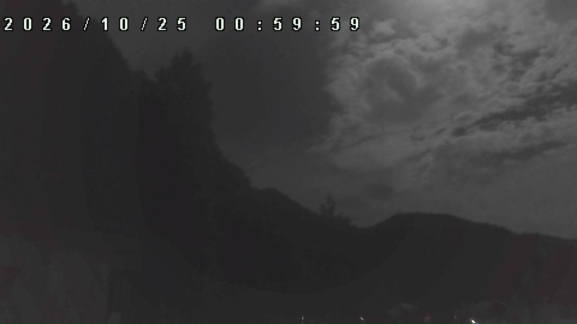 2026年10月25日 01:00ごろの金剛山登山口周辺の空