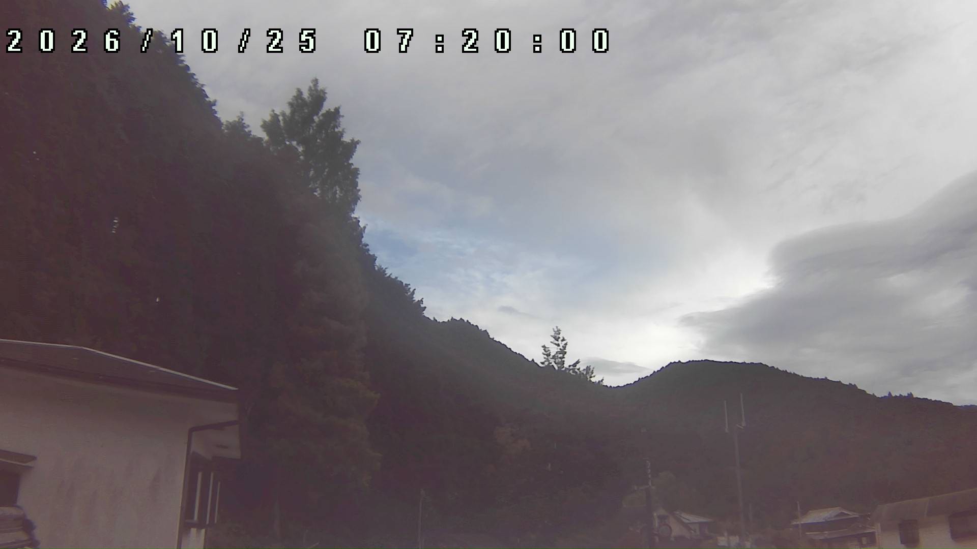 2026年10月25日 07:20ごろの金剛山登山口周辺の空