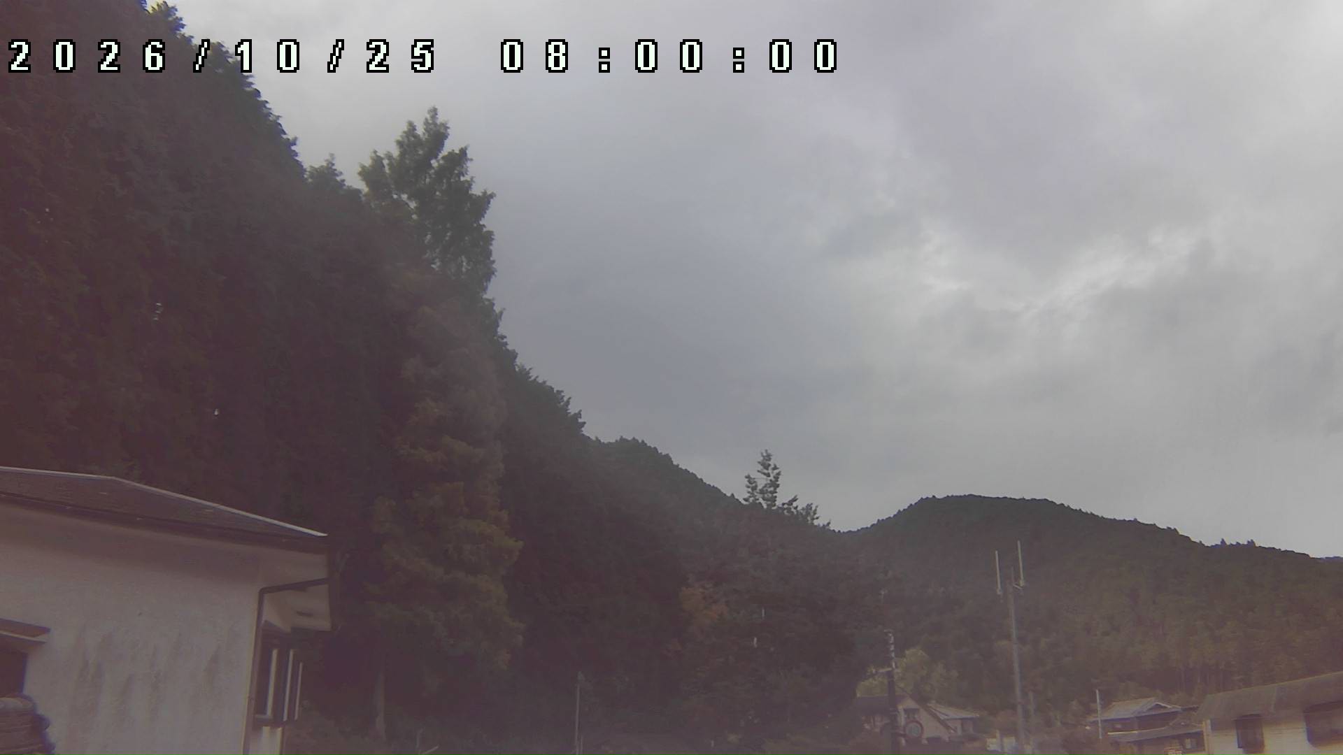 2026年10月25日 08:00ごろの金剛山登山口周辺の空