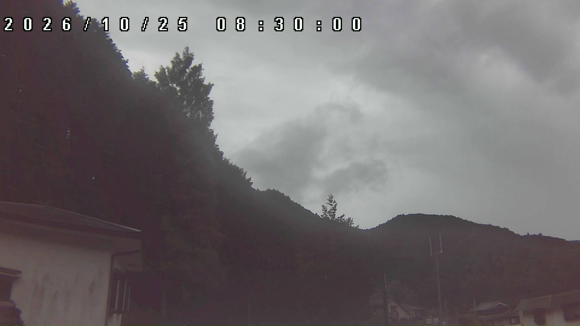 2026年10月25日 08:30ごろの金剛山登山口周辺の空