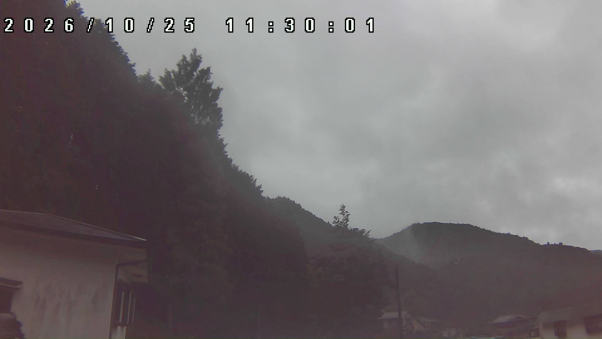 2026年10月25日 11:30ごろの金剛山登山口周辺の空