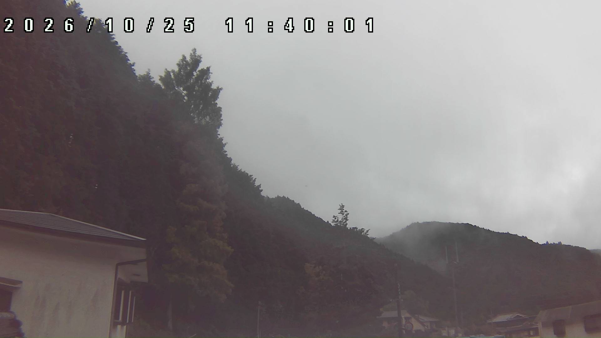 2026年10月25日 11:40ごろの金剛山登山口周辺の空