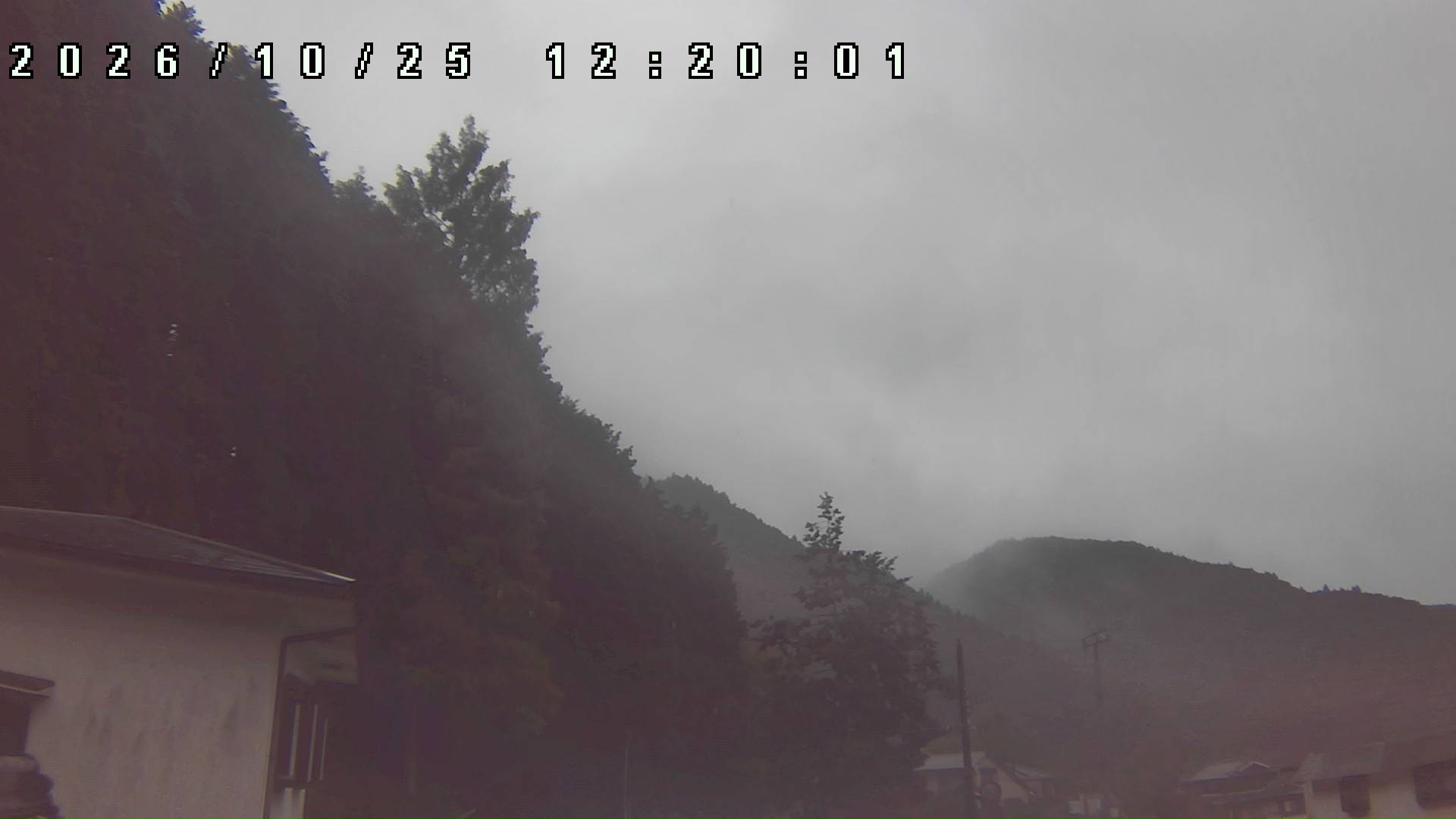 2026年10月25日 12:20ごろの金剛山登山口周辺の空