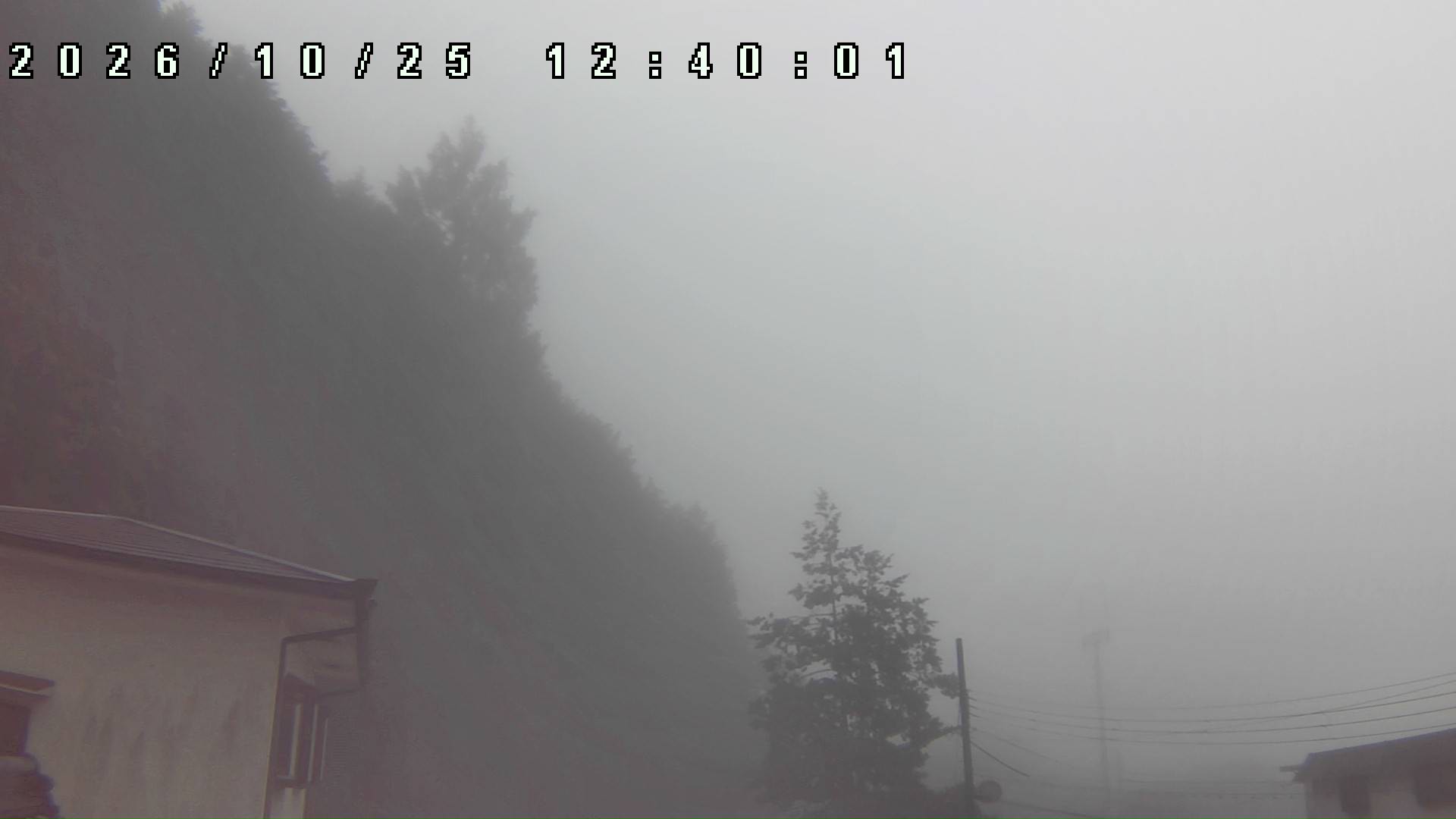 2026年10月25日 12:40ごろの金剛山登山口周辺の空