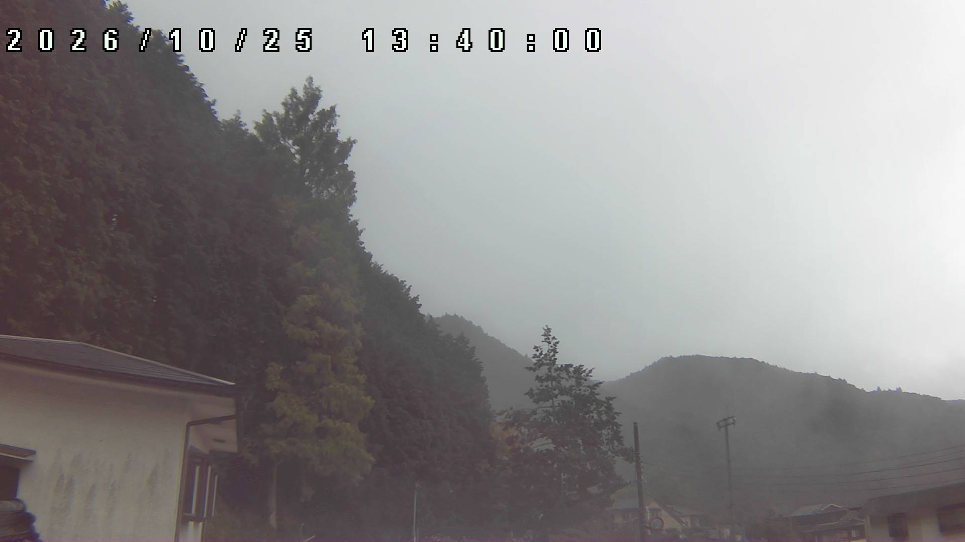 2026年10月25日 13:40ごろの金剛山登山口周辺の空