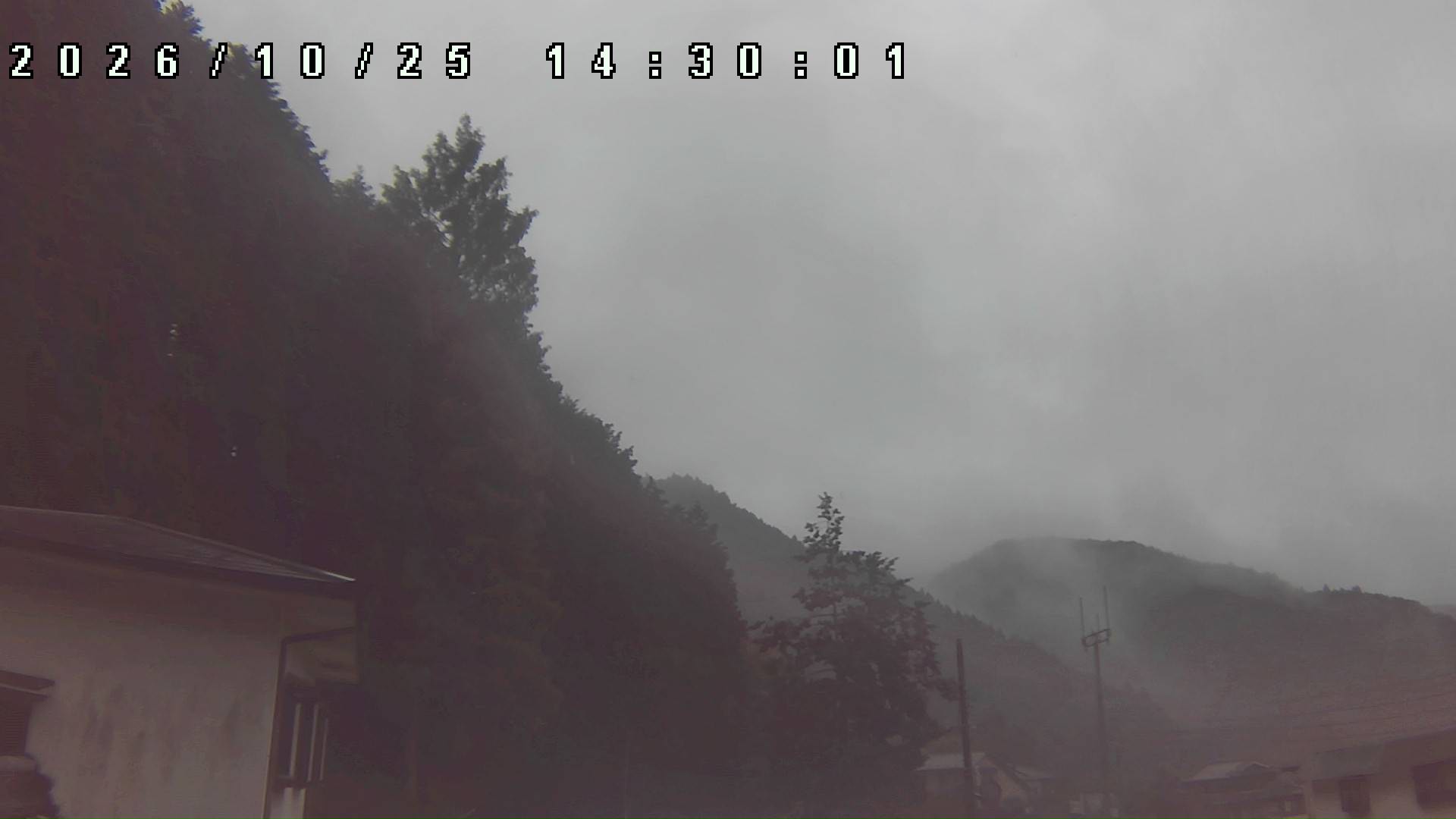 2026年10月25日 14:30ごろの金剛山登山口周辺の空