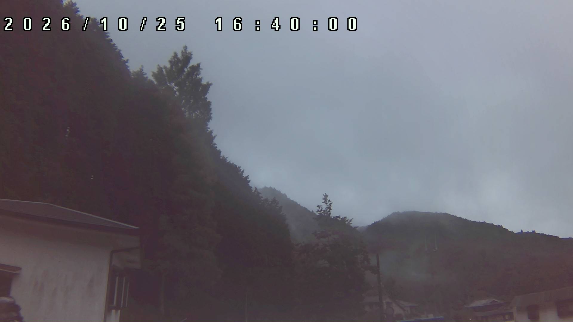2026年10月25日 16:40ごろの金剛山登山口周辺の空