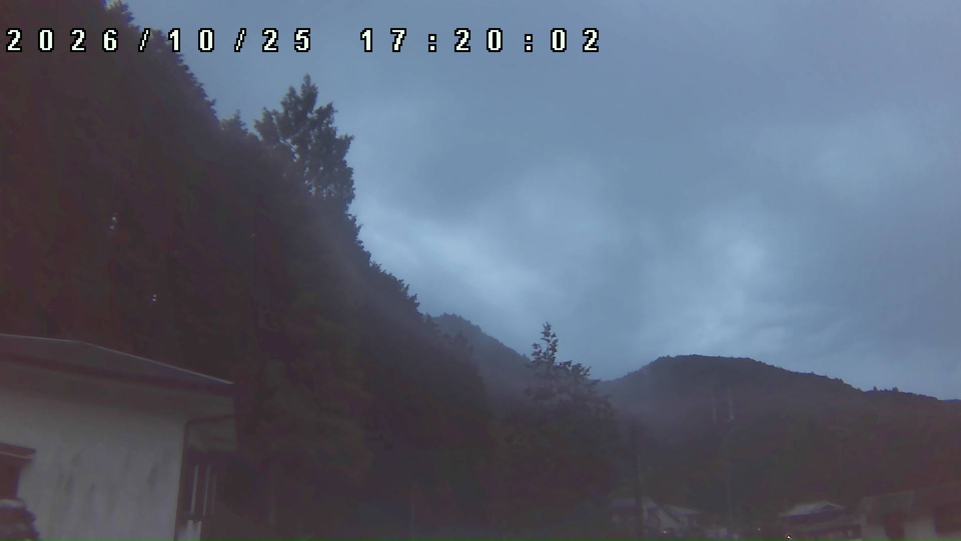 2026年10月25日 17:20ごろの金剛山登山口周辺の空