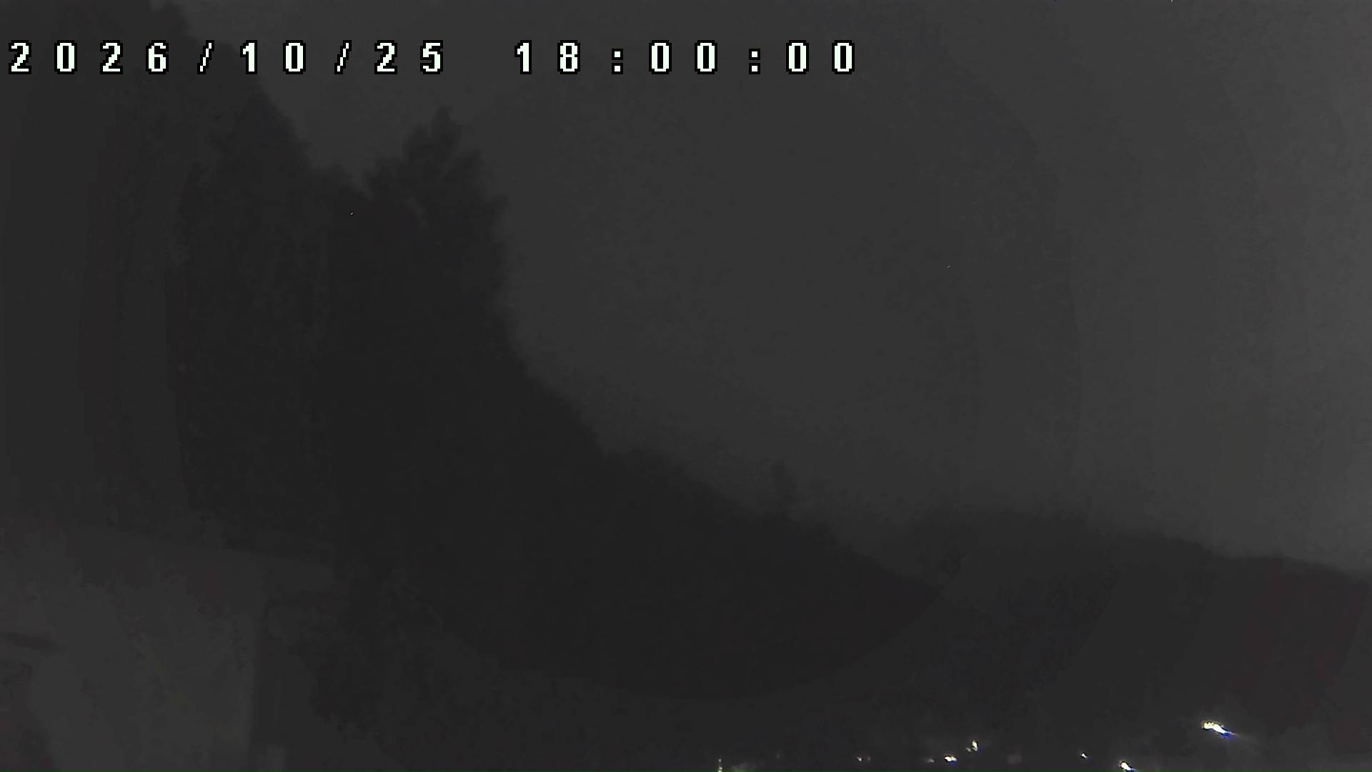 2026年10月25日 18:00ごろの金剛山登山口周辺の空