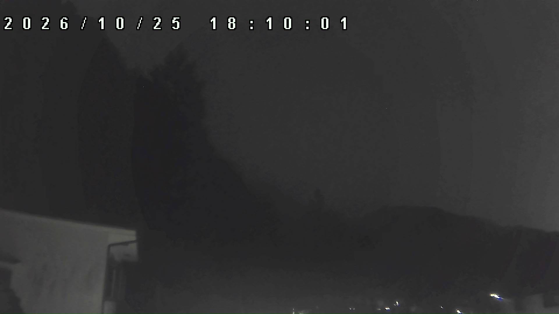2026年10月25日 18:10ごろの金剛山登山口周辺の空