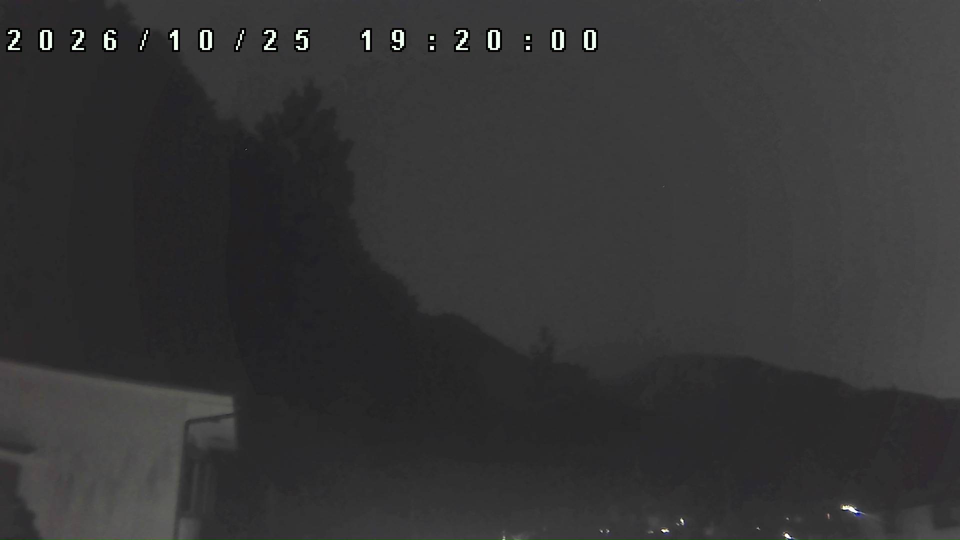 2026年10月25日 19:20ごろの金剛山登山口周辺の空