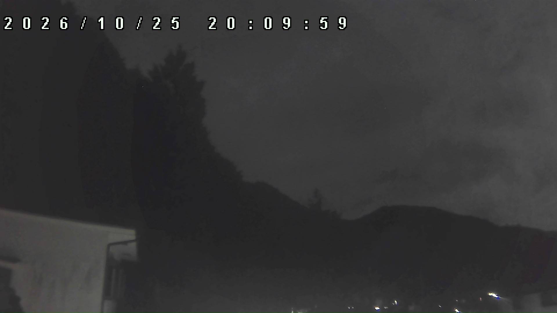 2026年10月25日 20:10ごろの金剛山登山口周辺の空