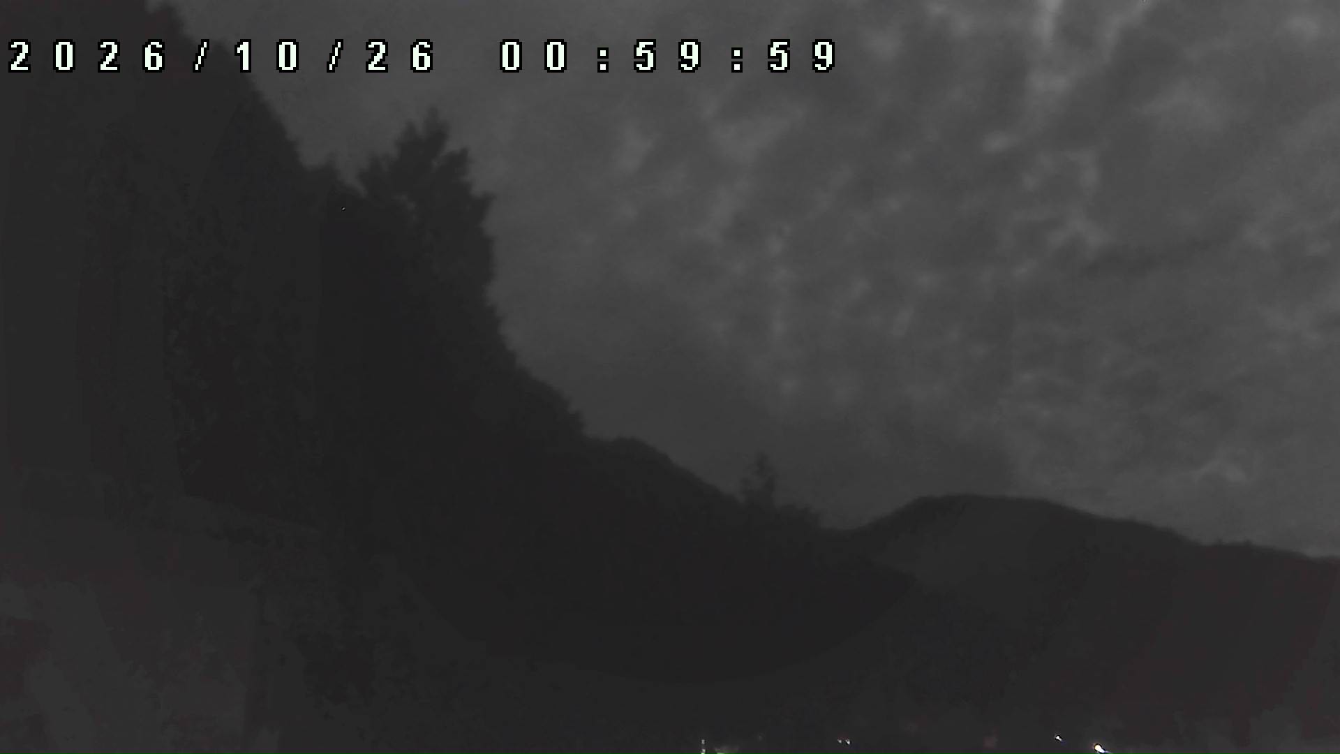 2026年10月26日 01:00ごろの金剛山登山口周辺の空