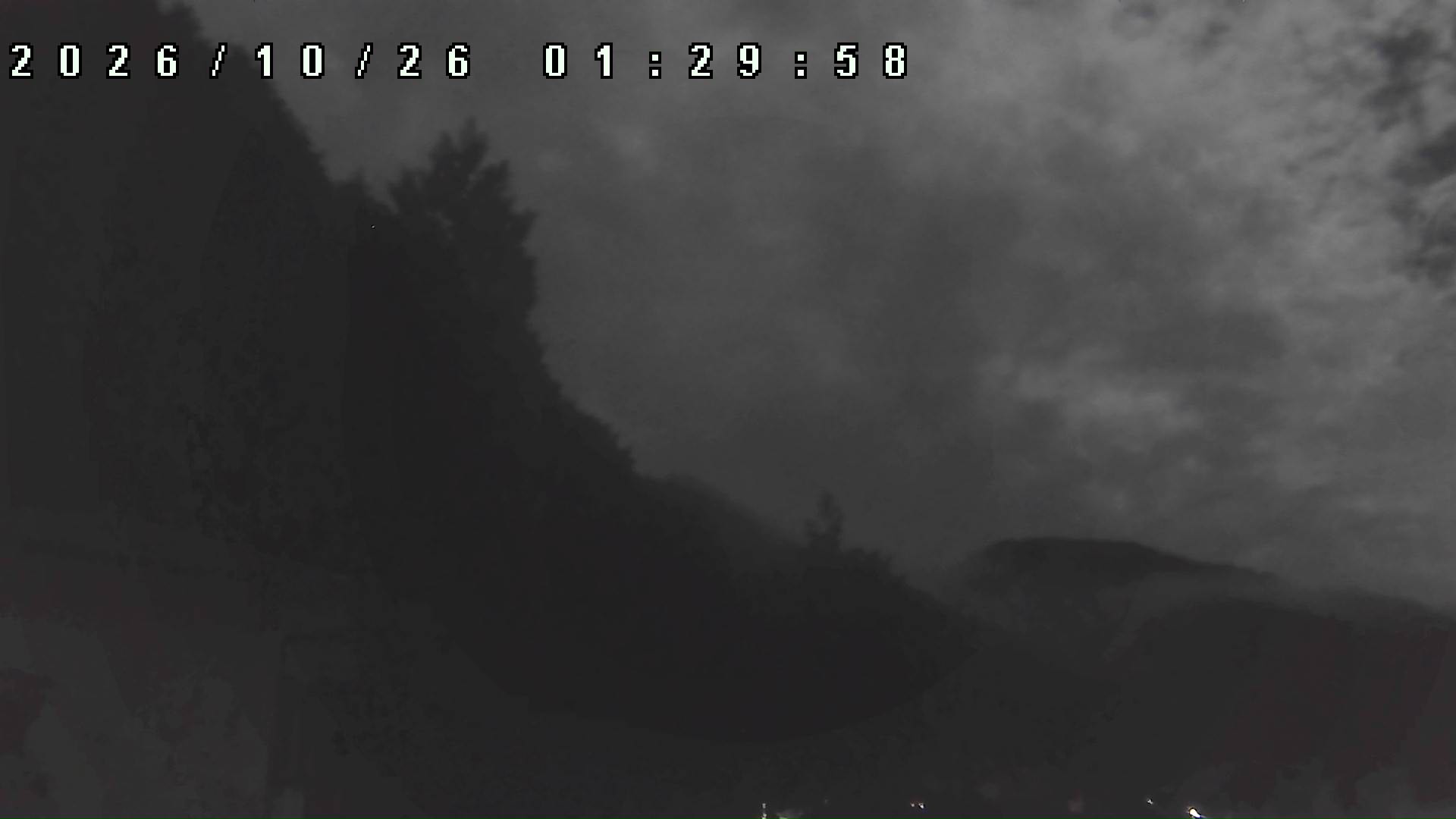 2026年10月26日 01:30ごろの金剛山登山口周辺の空