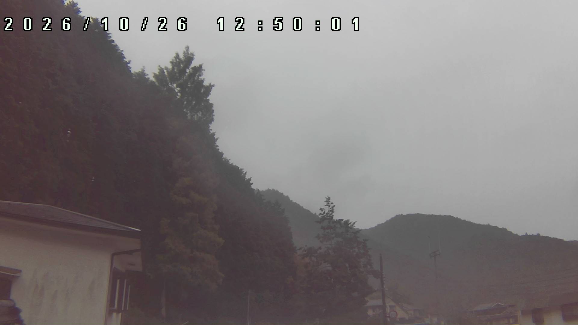 2026年10月26日 12:50ごろの金剛山登山口周辺の空