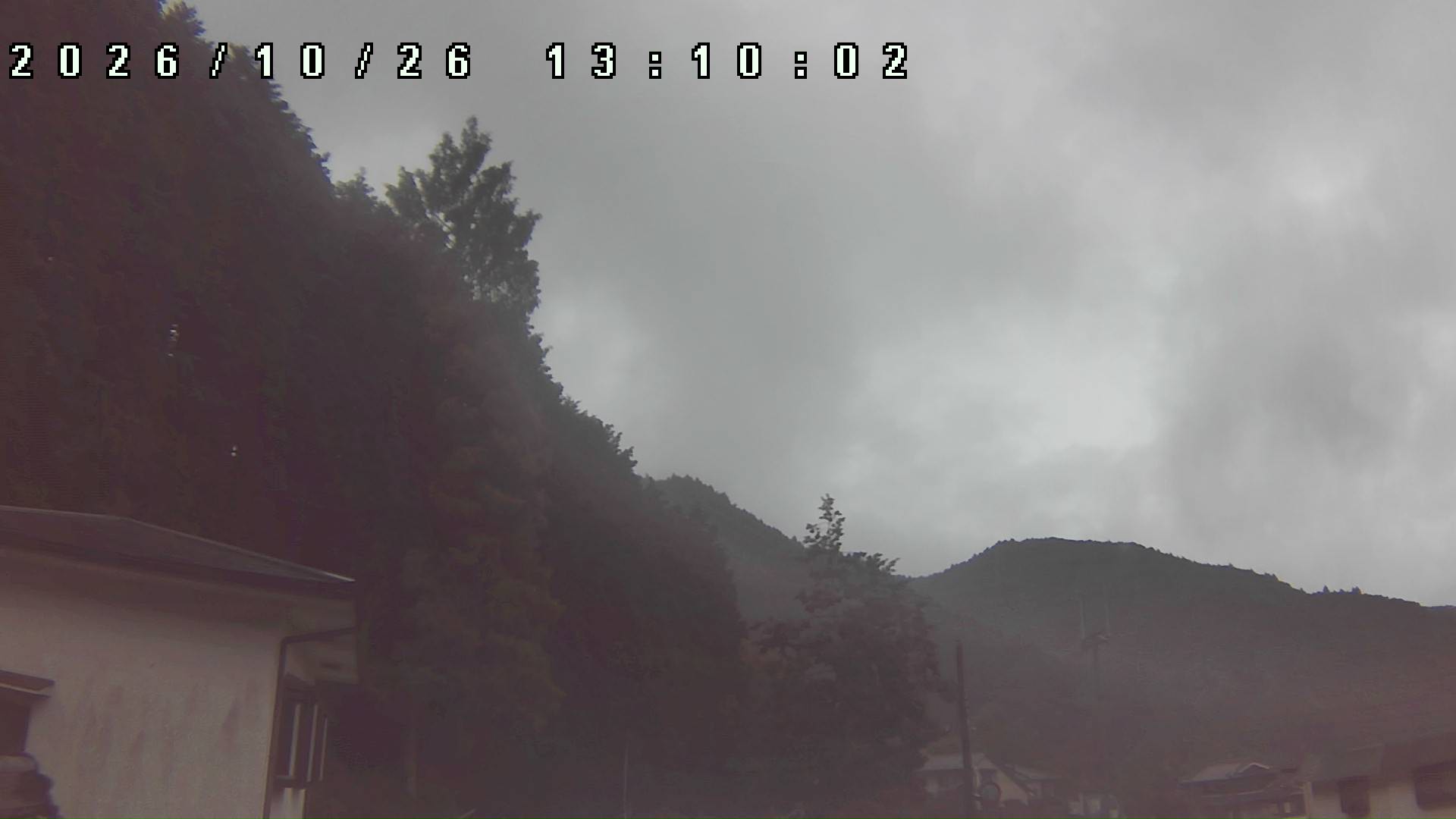 2026年10月26日 13:10ごろの金剛山登山口周辺の空