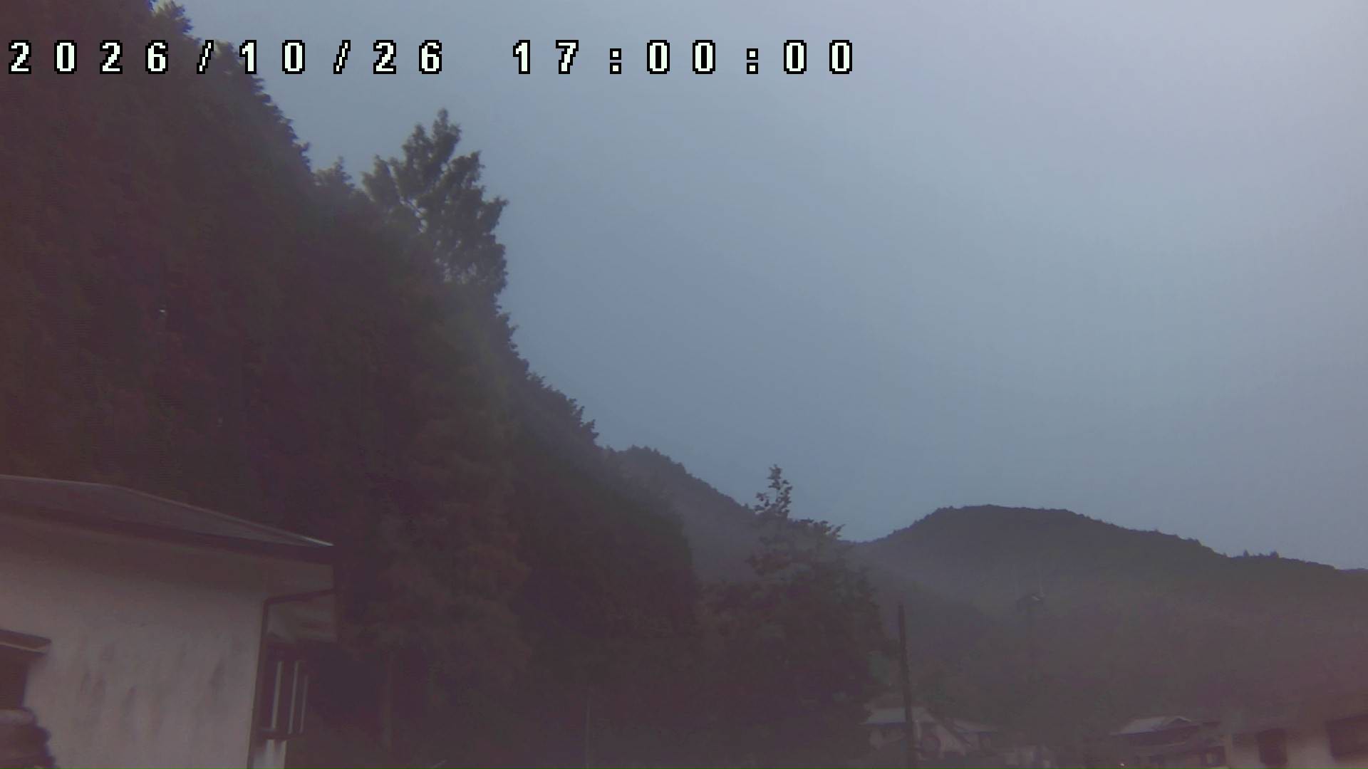 2026年10月26日 17:00ごろの金剛山登山口周辺の空