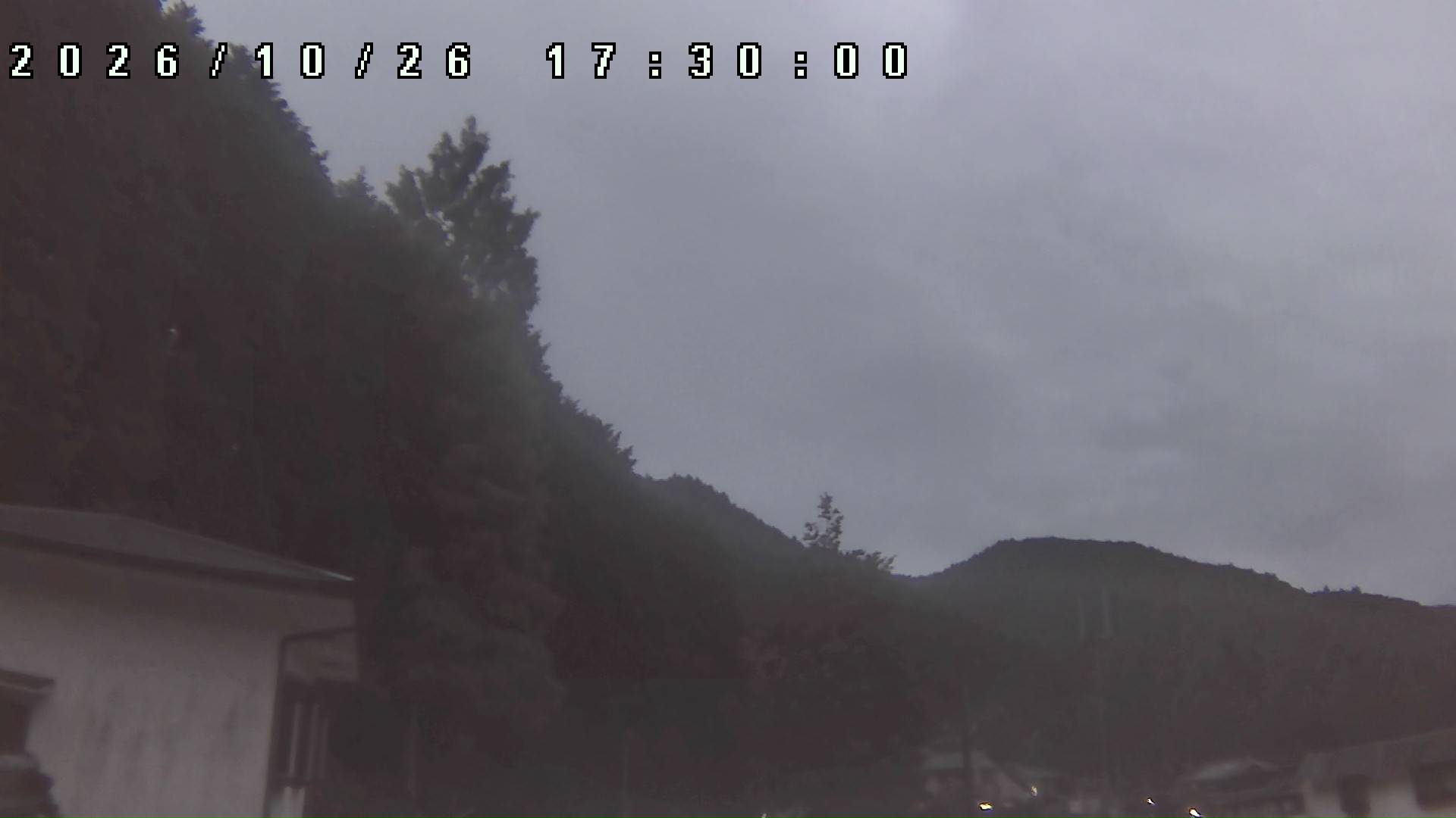 2026年10月26日 17:30ごろの金剛山登山口周辺の空