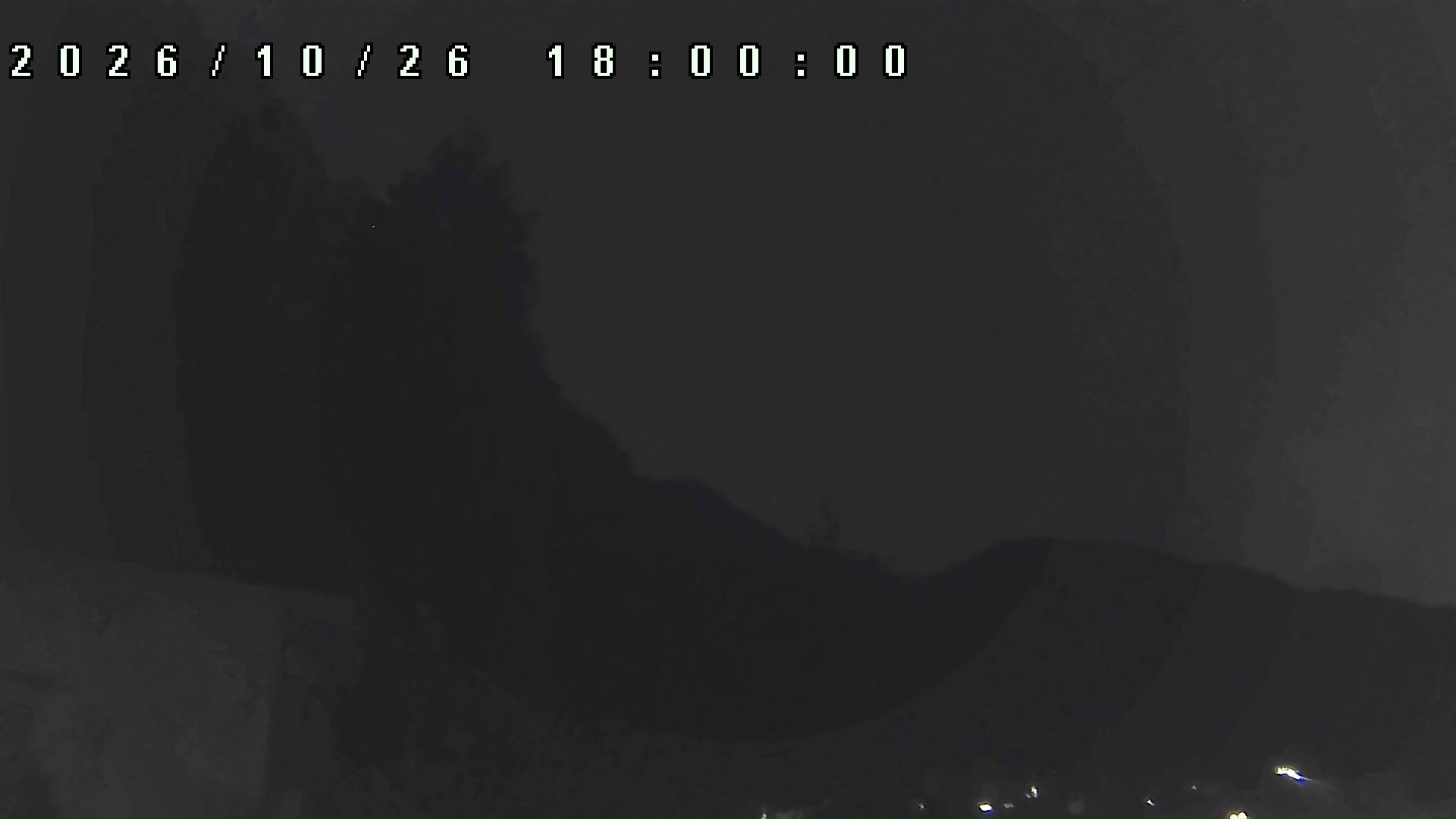 2026年10月26日 18:00ごろの金剛山登山口周辺の空