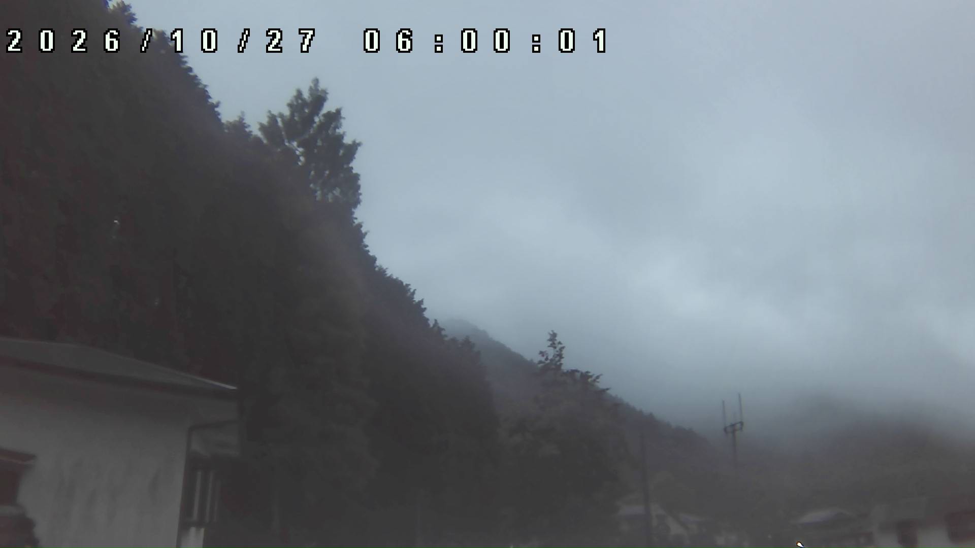 2026年10月27日 06:00ごろの金剛山登山口周辺の空