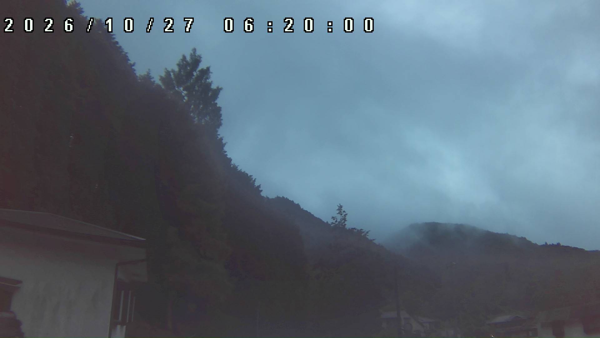 2026年10月27日 06:20ごろの金剛山登山口周辺の空