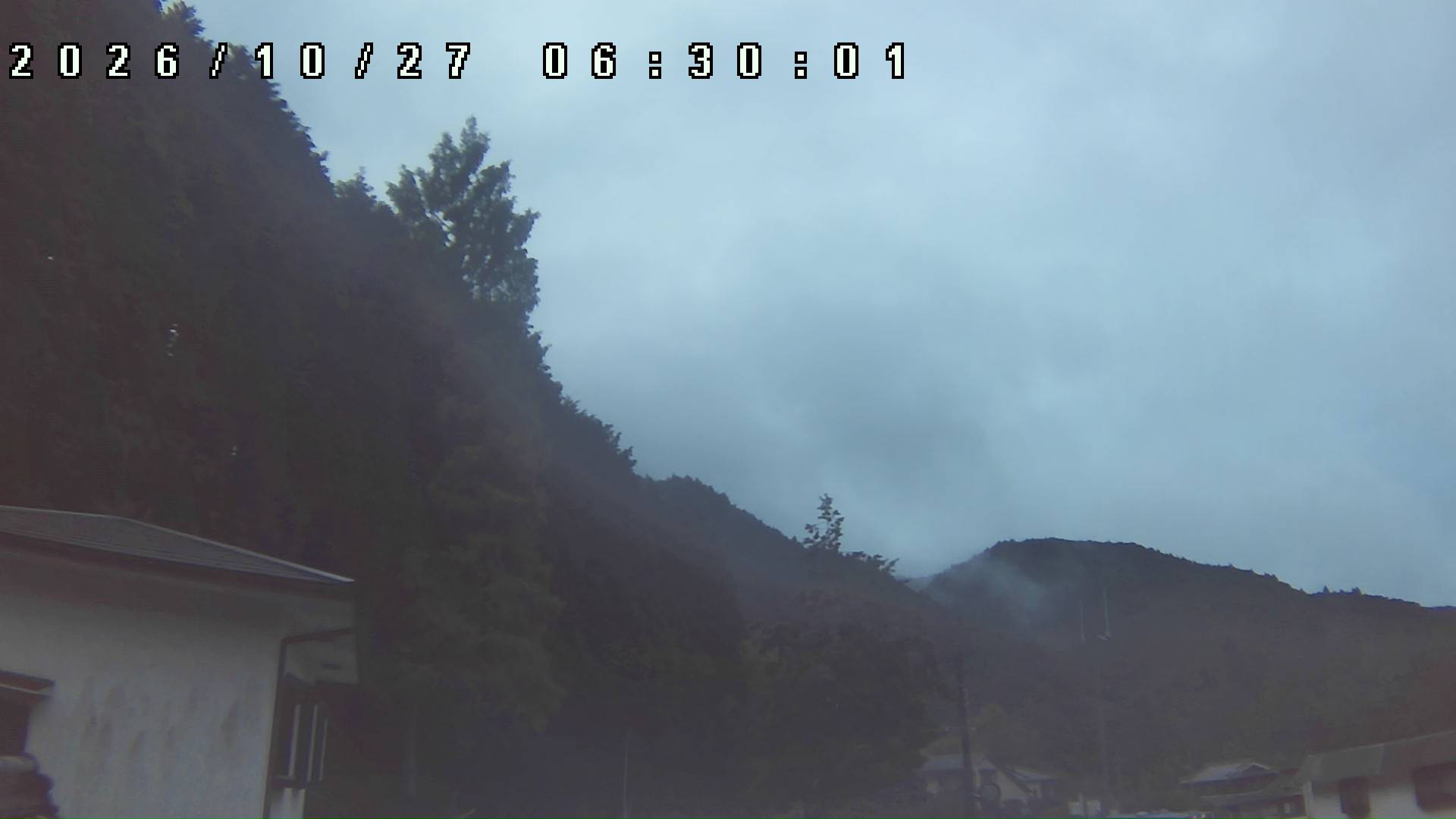 2026年10月27日 06:30ごろの金剛山登山口周辺の空