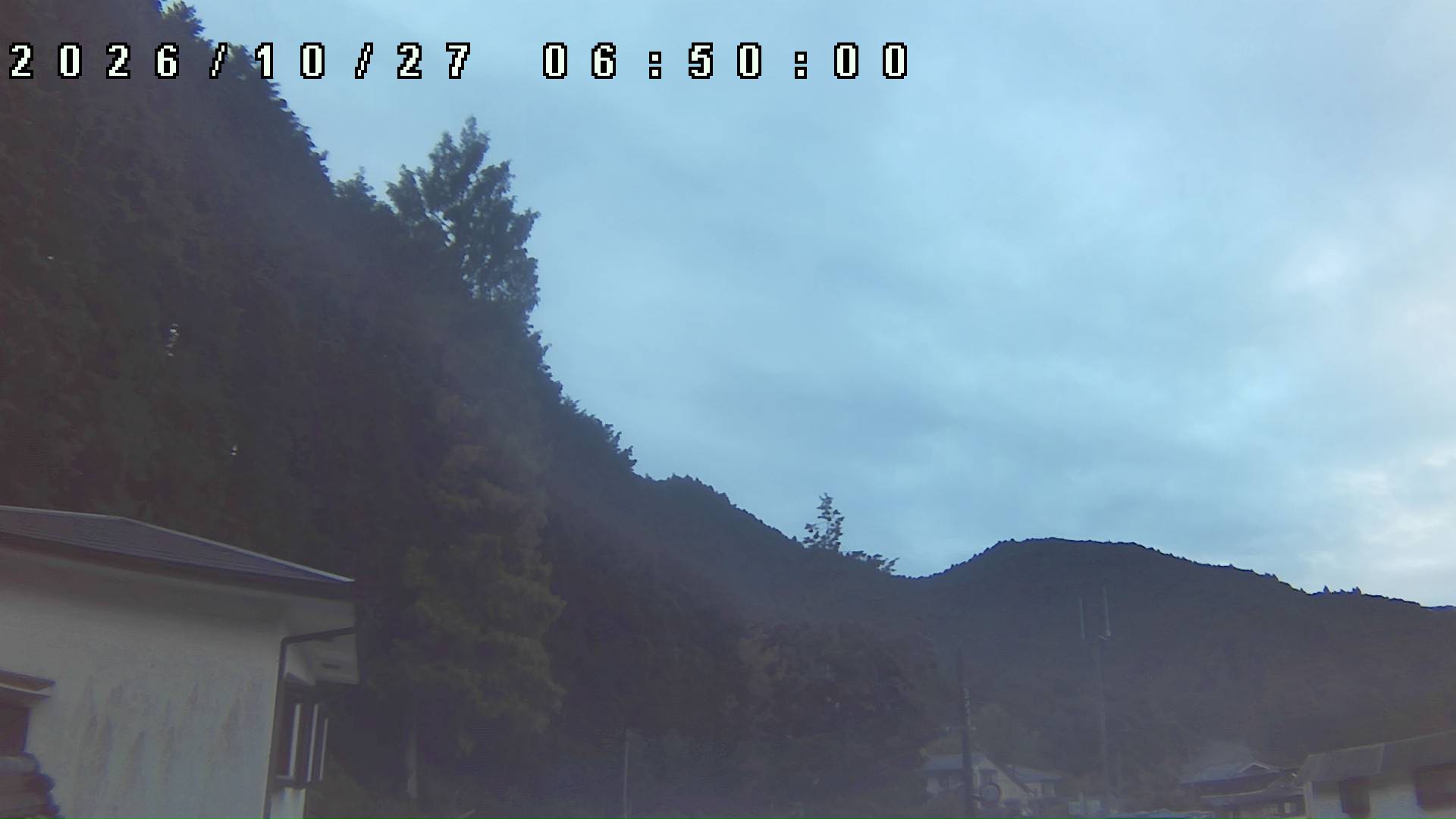 2026年10月27日 06:50ごろの金剛山登山口周辺の空