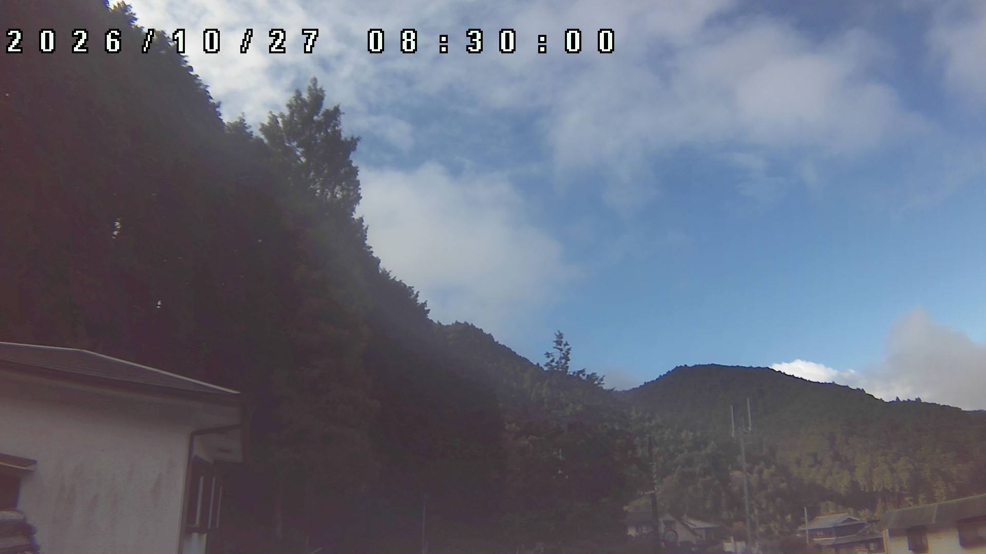 2026年10月27日 08:30ごろの金剛山登山口周辺の空