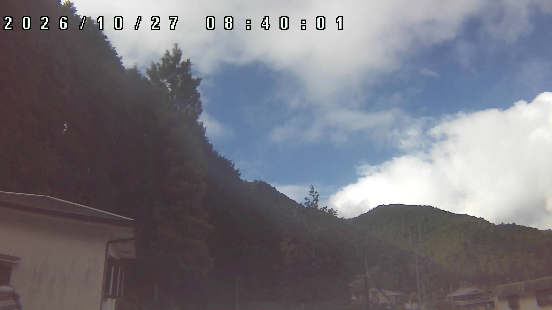 2026年10月27日 08:40ごろの金剛山登山口周辺の空