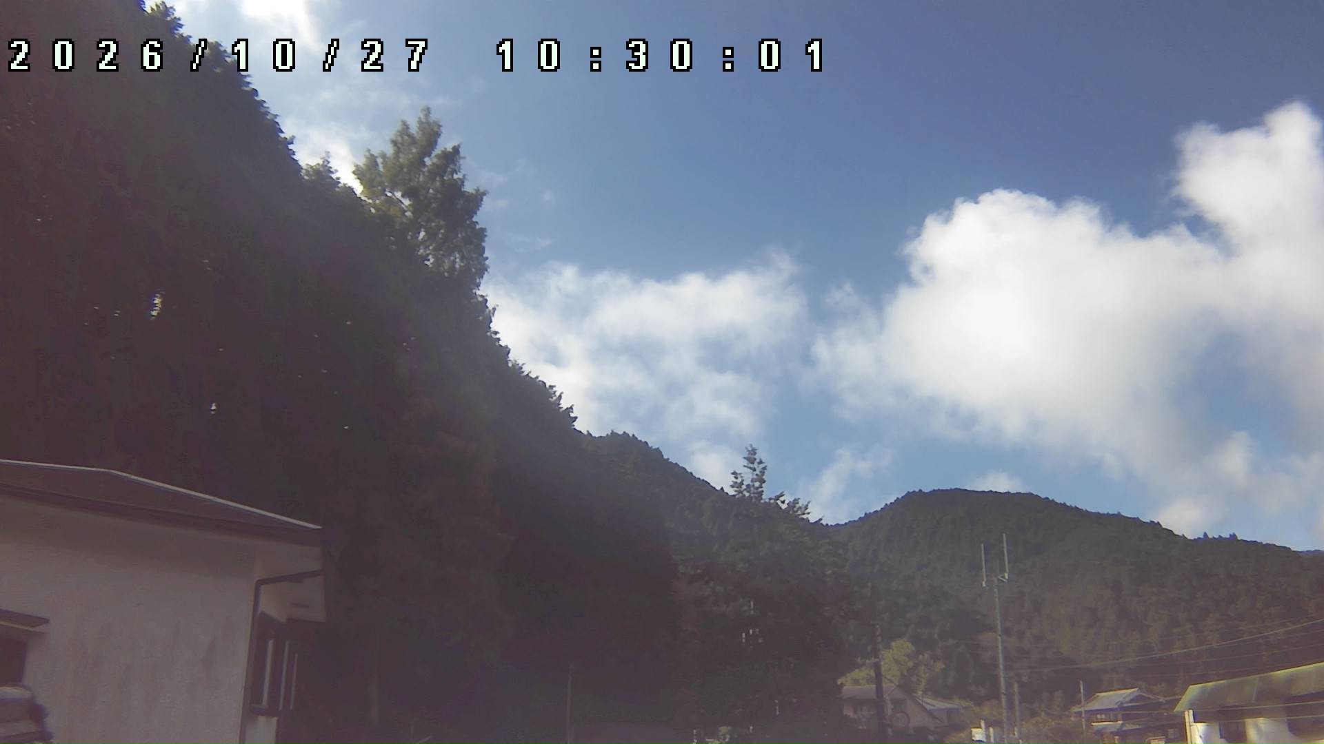 2026年10月27日 10:30ごろの金剛山登山口周辺の空