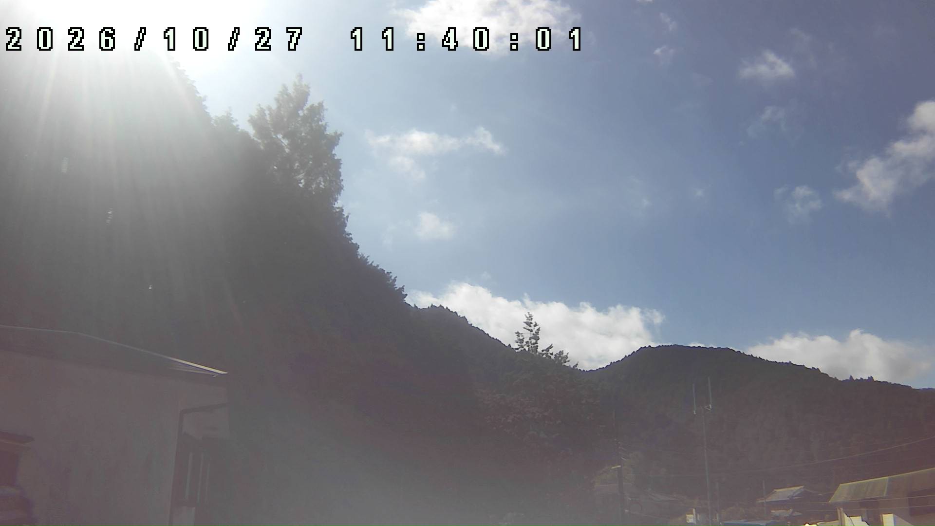 2026年10月27日 11:40ごろの金剛山登山口周辺の空