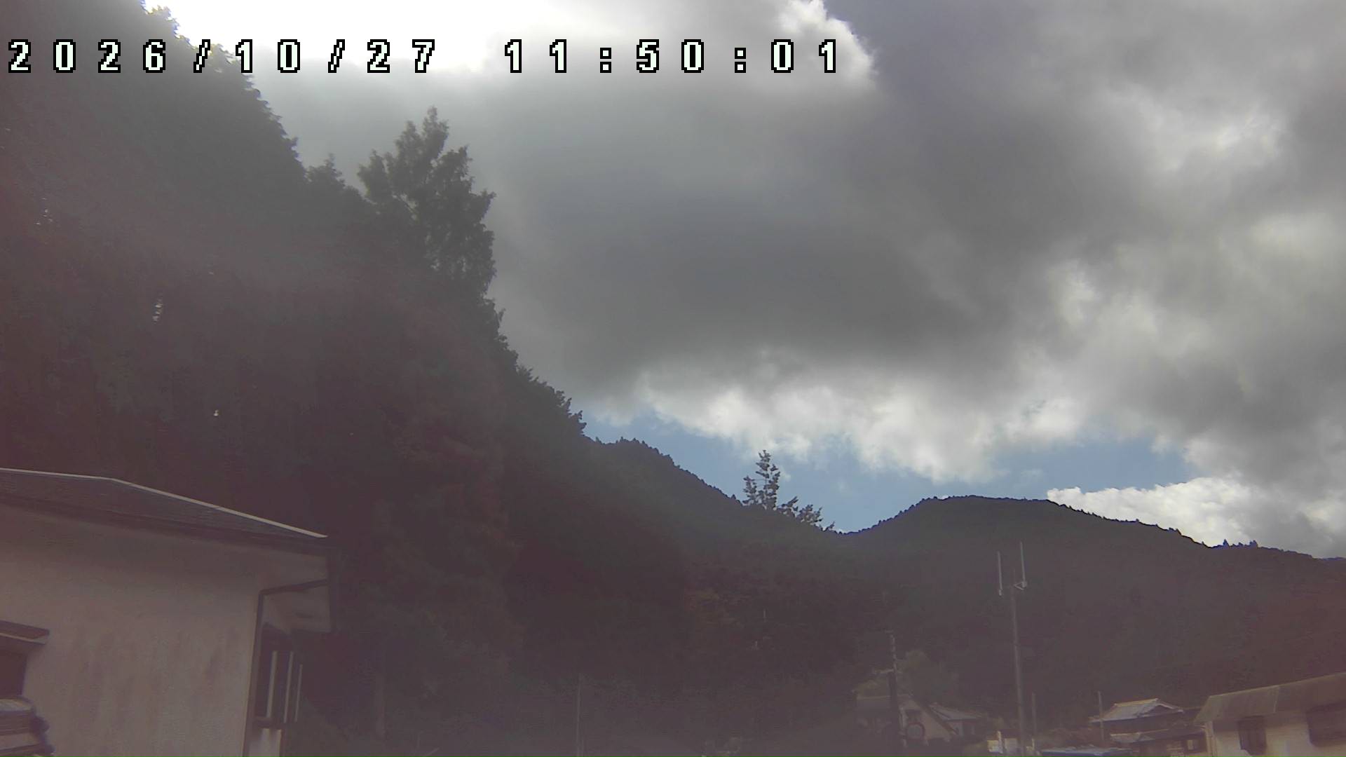 2026年10月27日 11:50ごろの金剛山登山口周辺の空