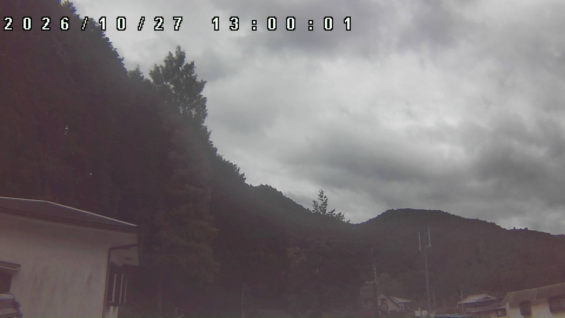 2026年10月27日 13:00ごろの金剛山登山口周辺の空