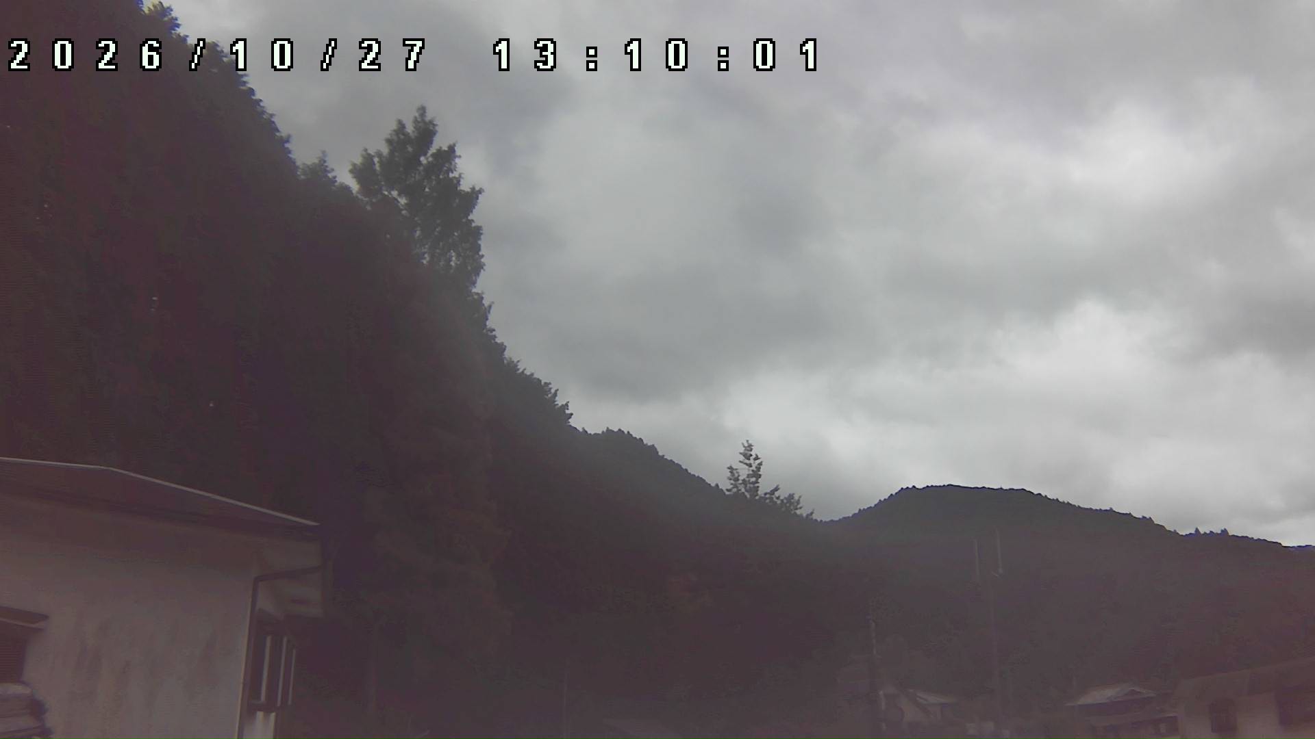 2026年10月27日 13:10ごろの金剛山登山口周辺の空