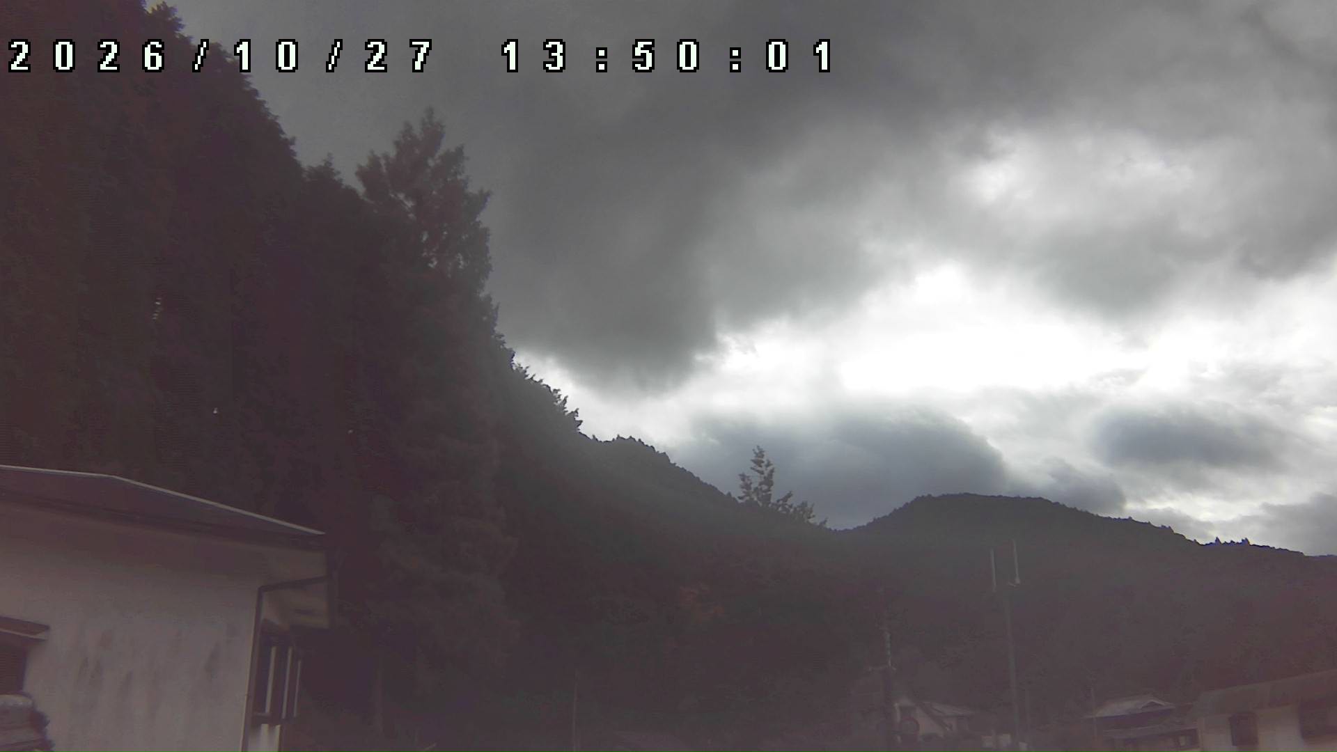 2026年10月27日 13:50ごろの金剛山登山口周辺の空
