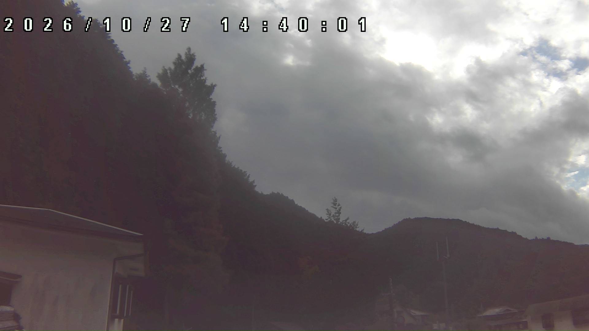 2026年10月27日 14:40ごろの金剛山登山口周辺の空
