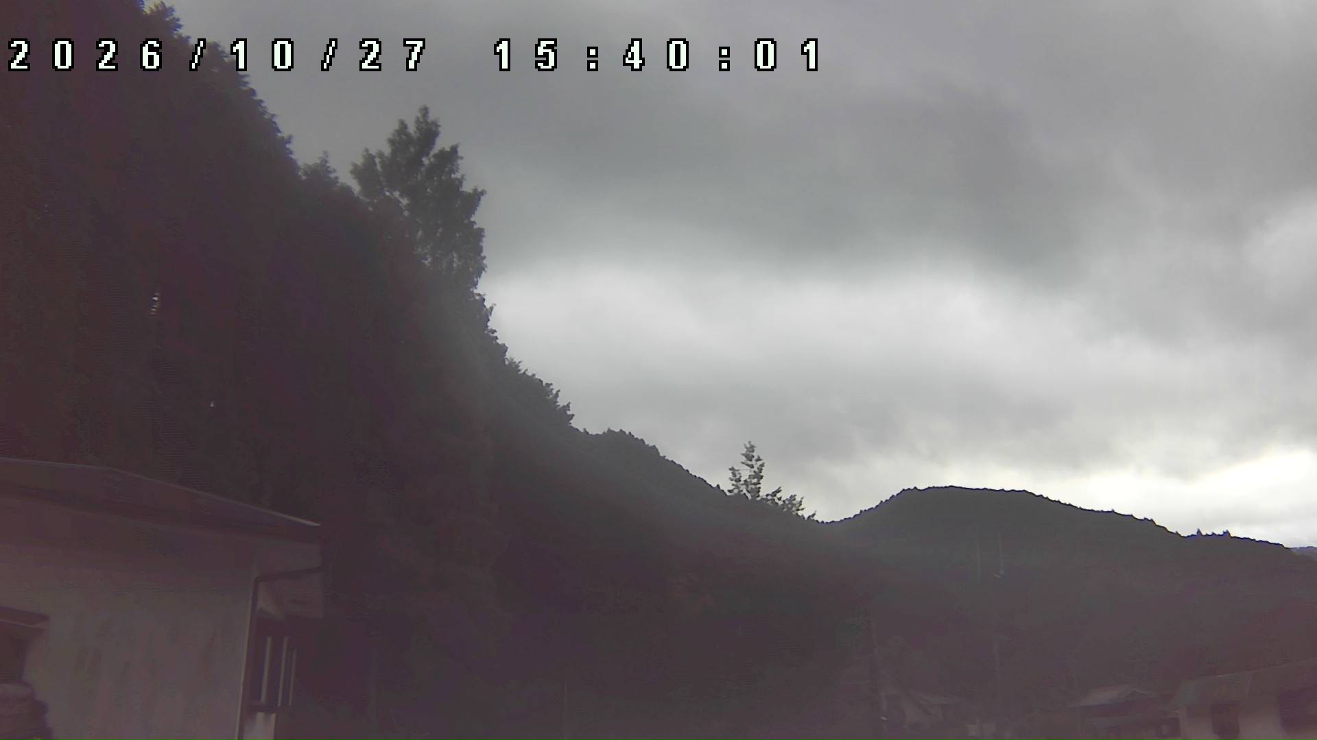 2026年10月27日 15:40ごろの金剛山登山口周辺の空