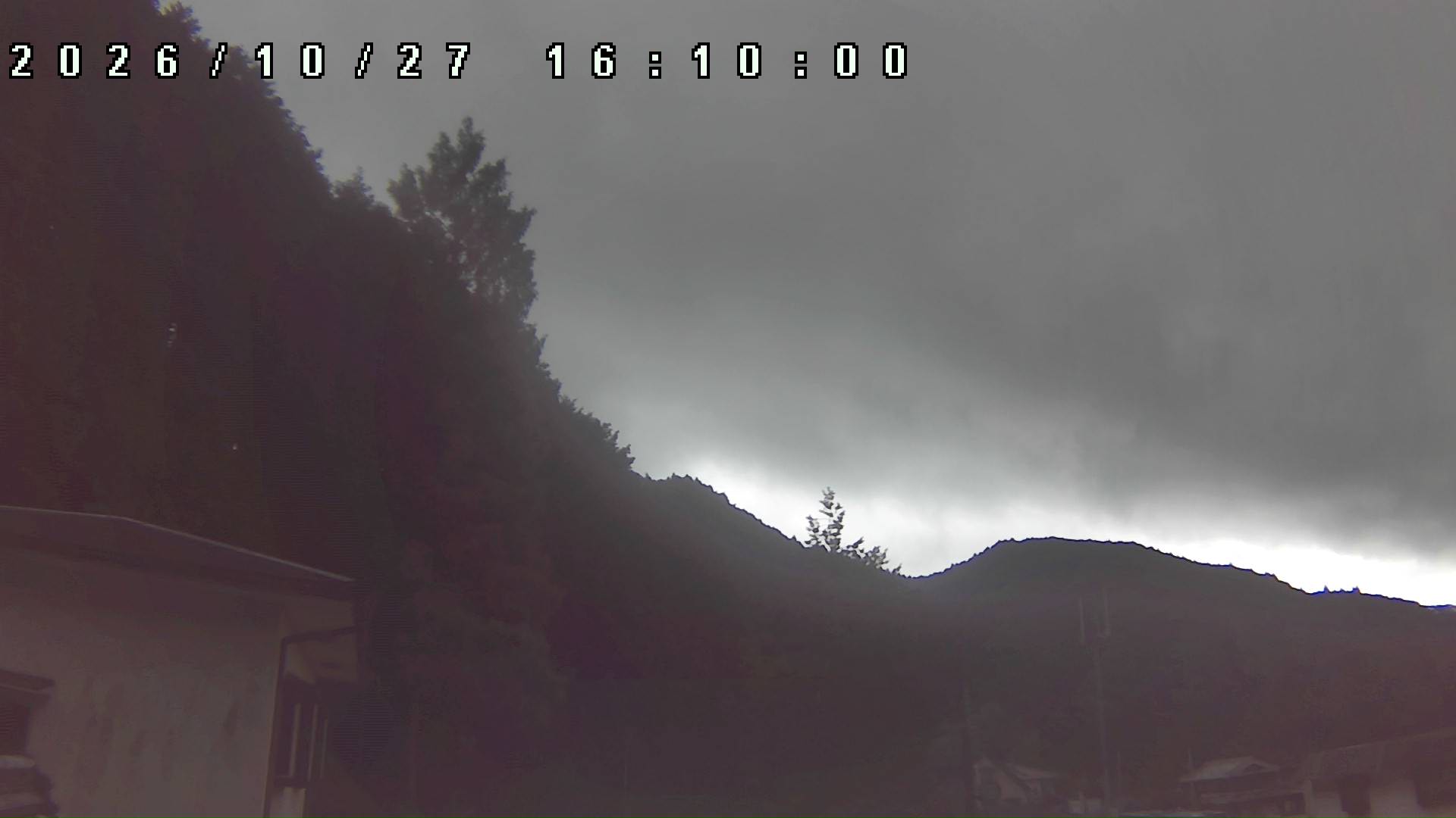 2026年10月27日 16:10ごろの金剛山登山口周辺の空