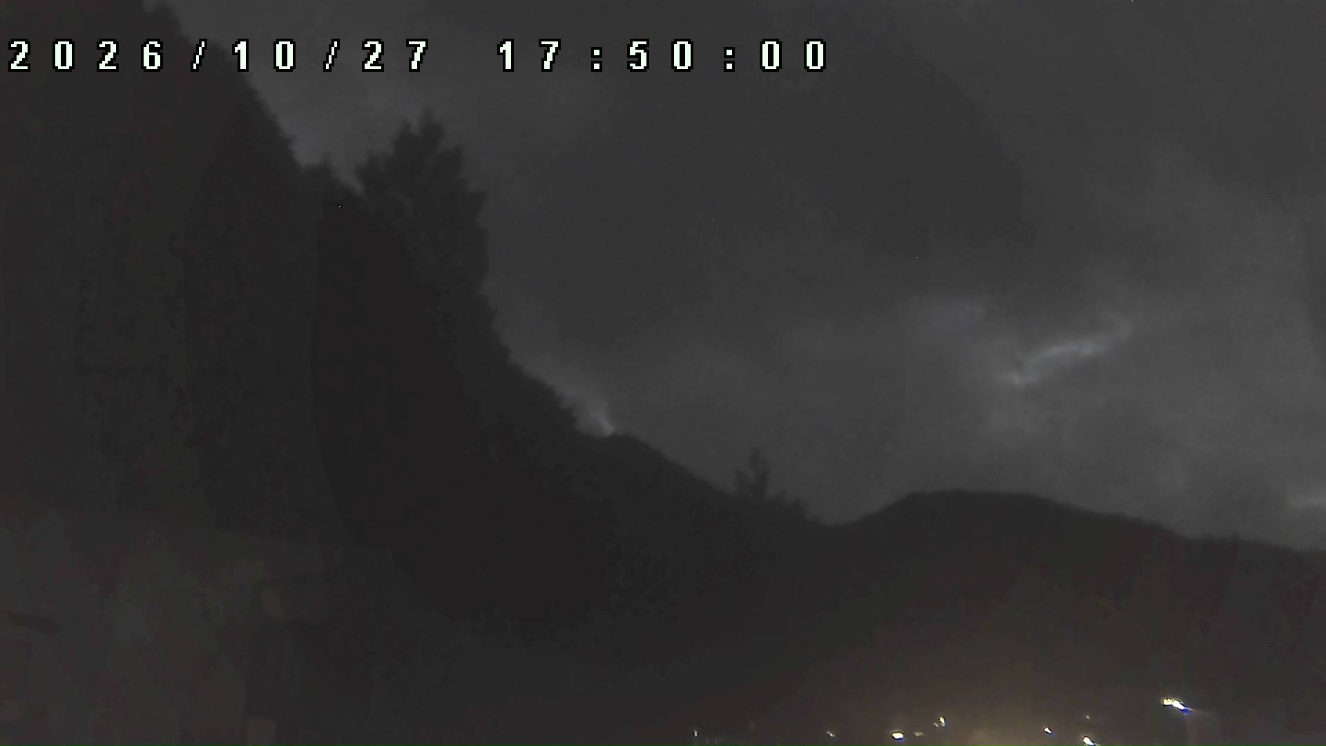 2026年10月27日 17:50ごろの金剛山登山口周辺の空