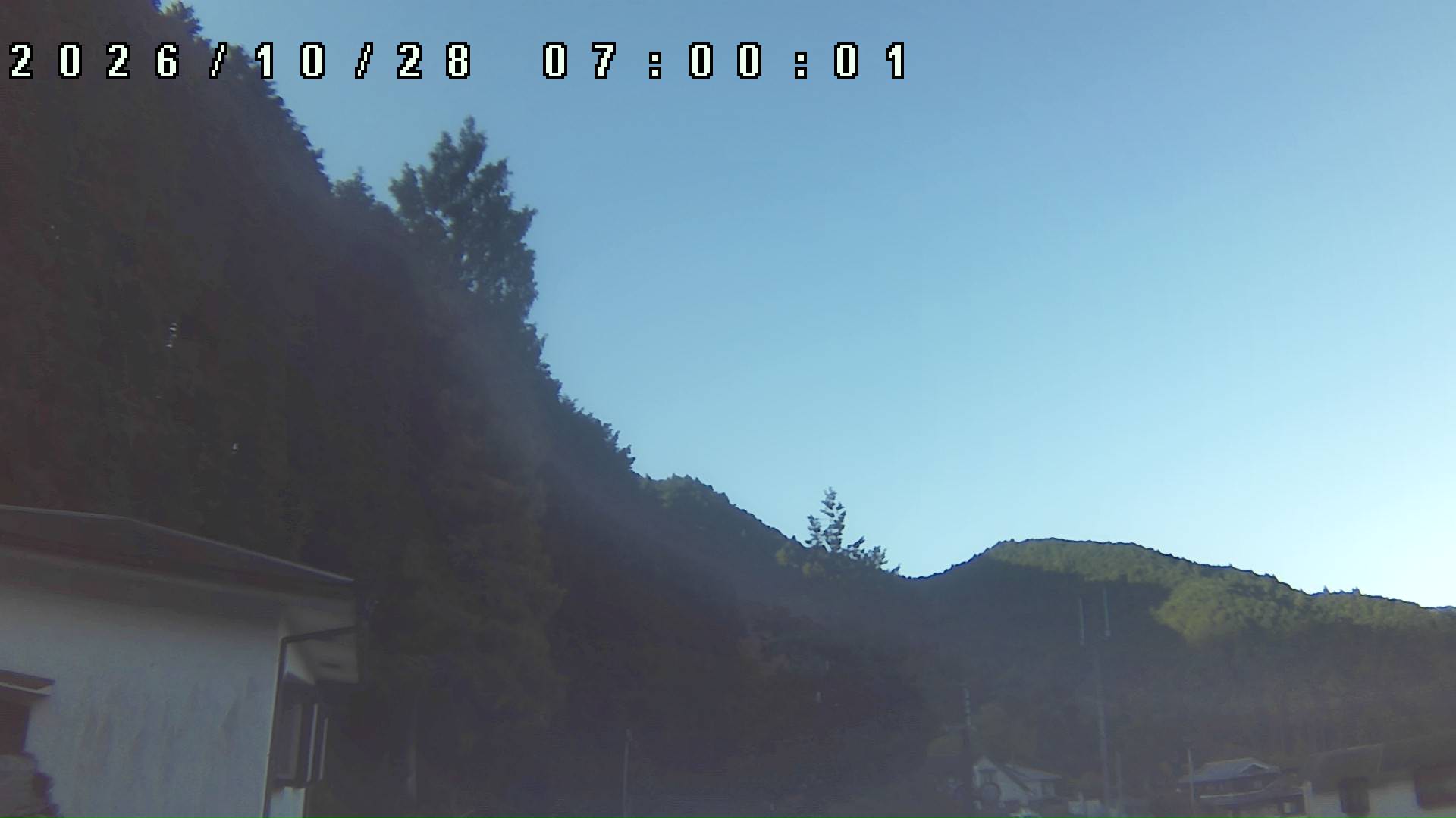 2026年10月28日 07:00ごろの金剛山登山口周辺の空