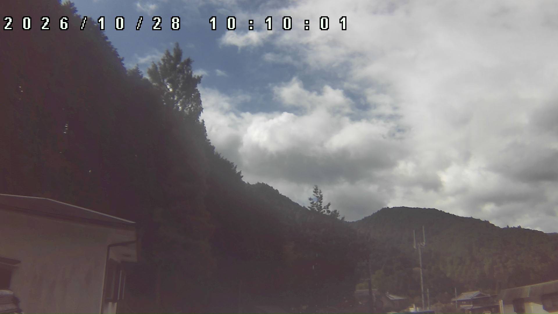 2026年10月28日 10:10ごろの金剛山登山口周辺の空