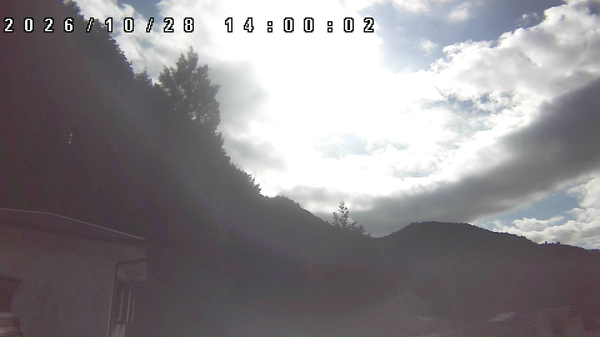 2026年10月28日 14:00ごろの金剛山登山口周辺の空