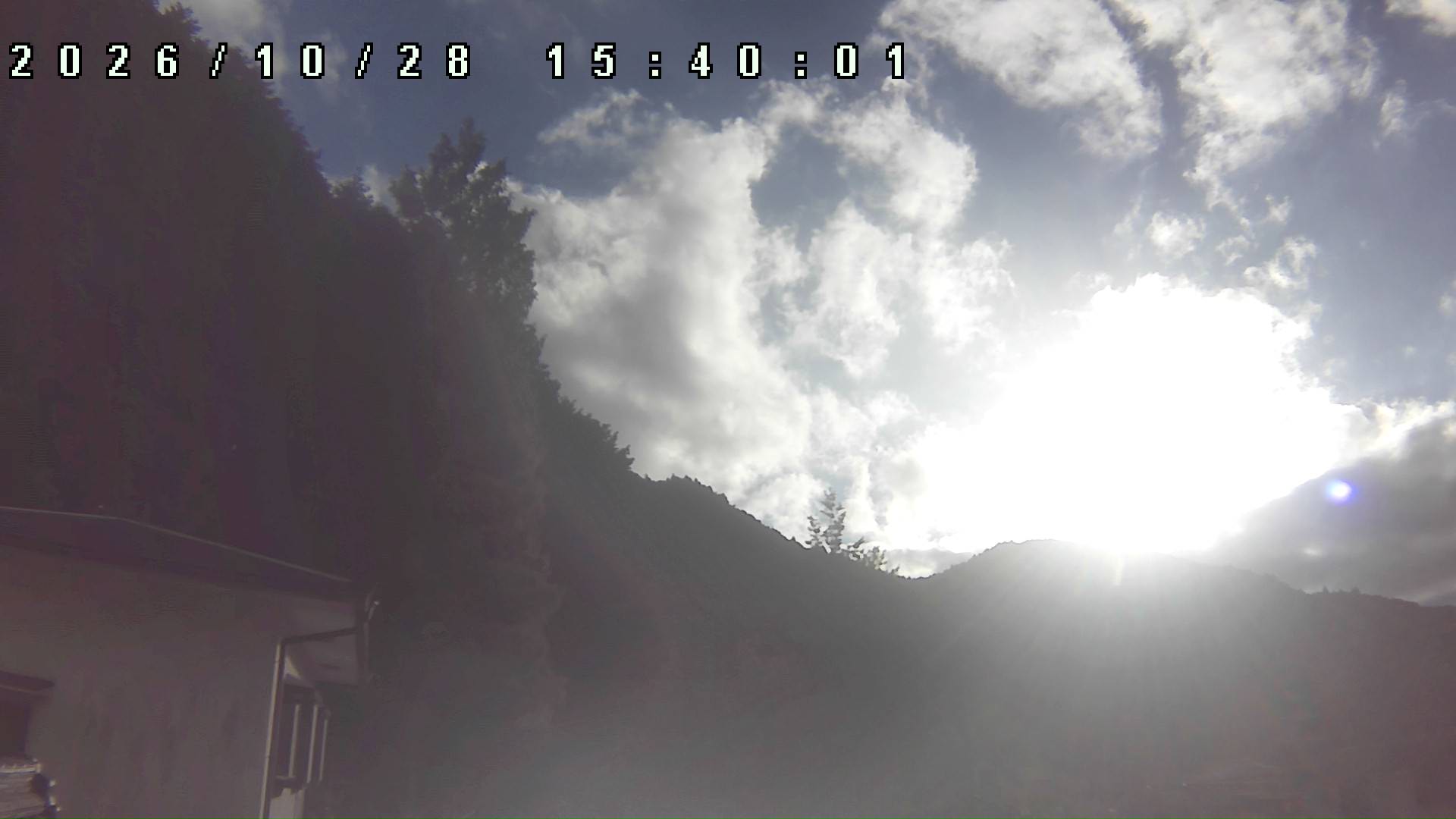 2026年10月28日 15:40ごろの金剛山登山口周辺の空