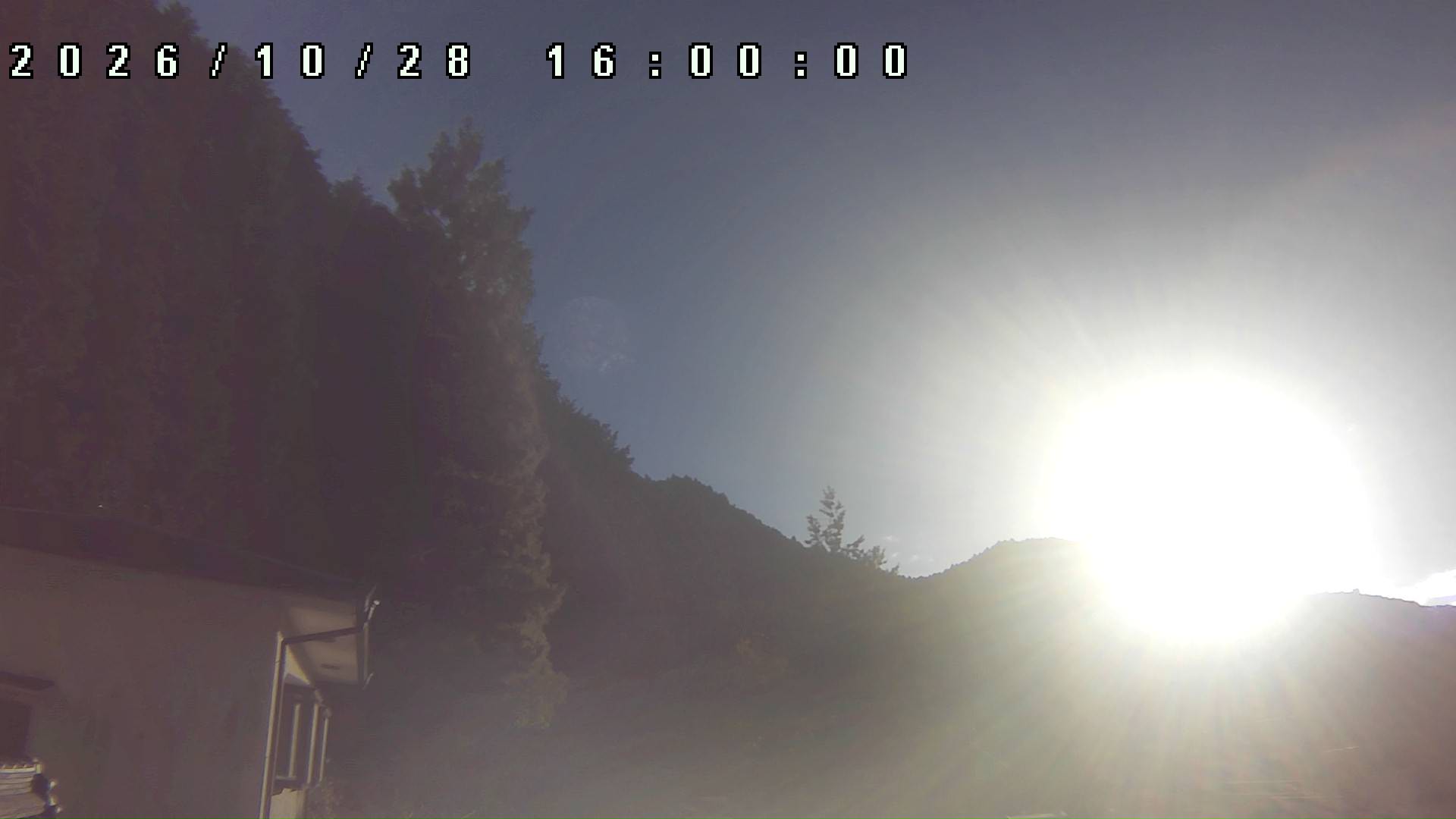 2026年10月28日 16:00ごろの金剛山登山口周辺の空